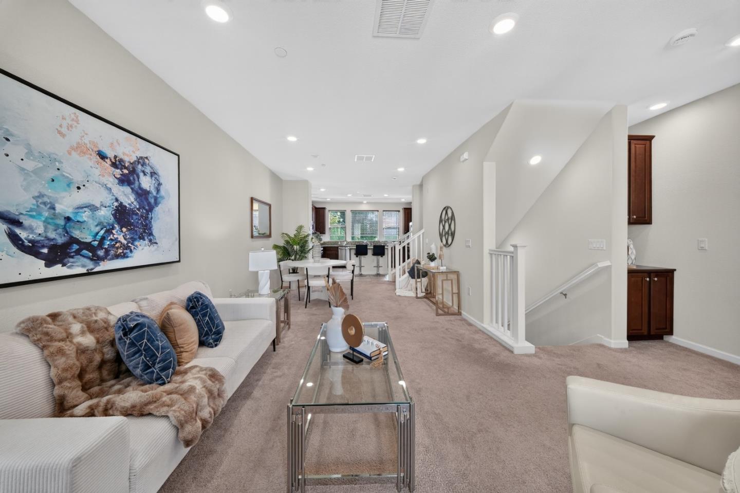 2712 Ferrara CIR
