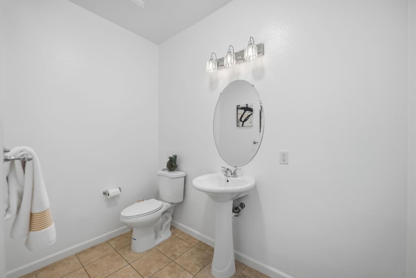 945 Desmet DR