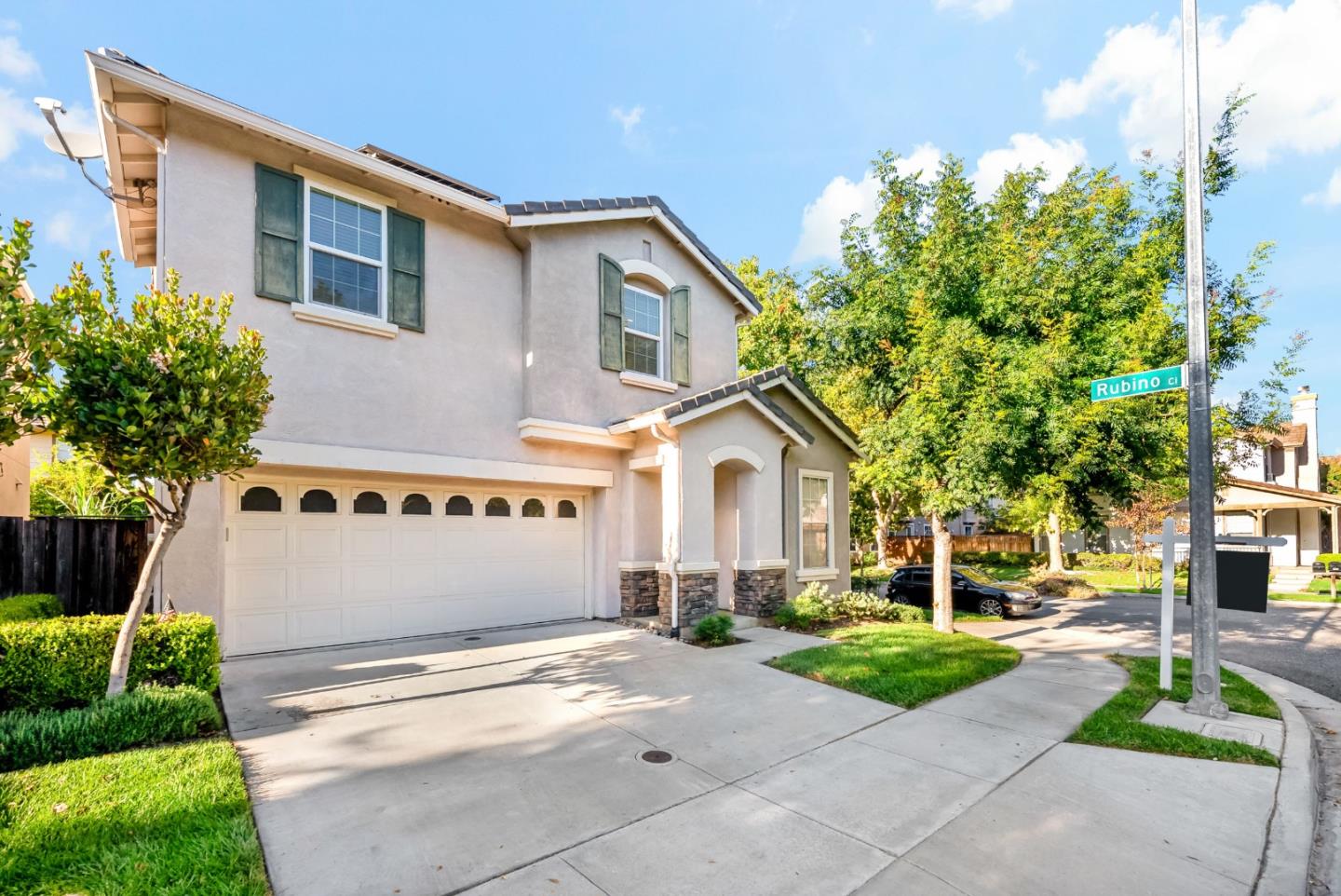 945 Desmet DR