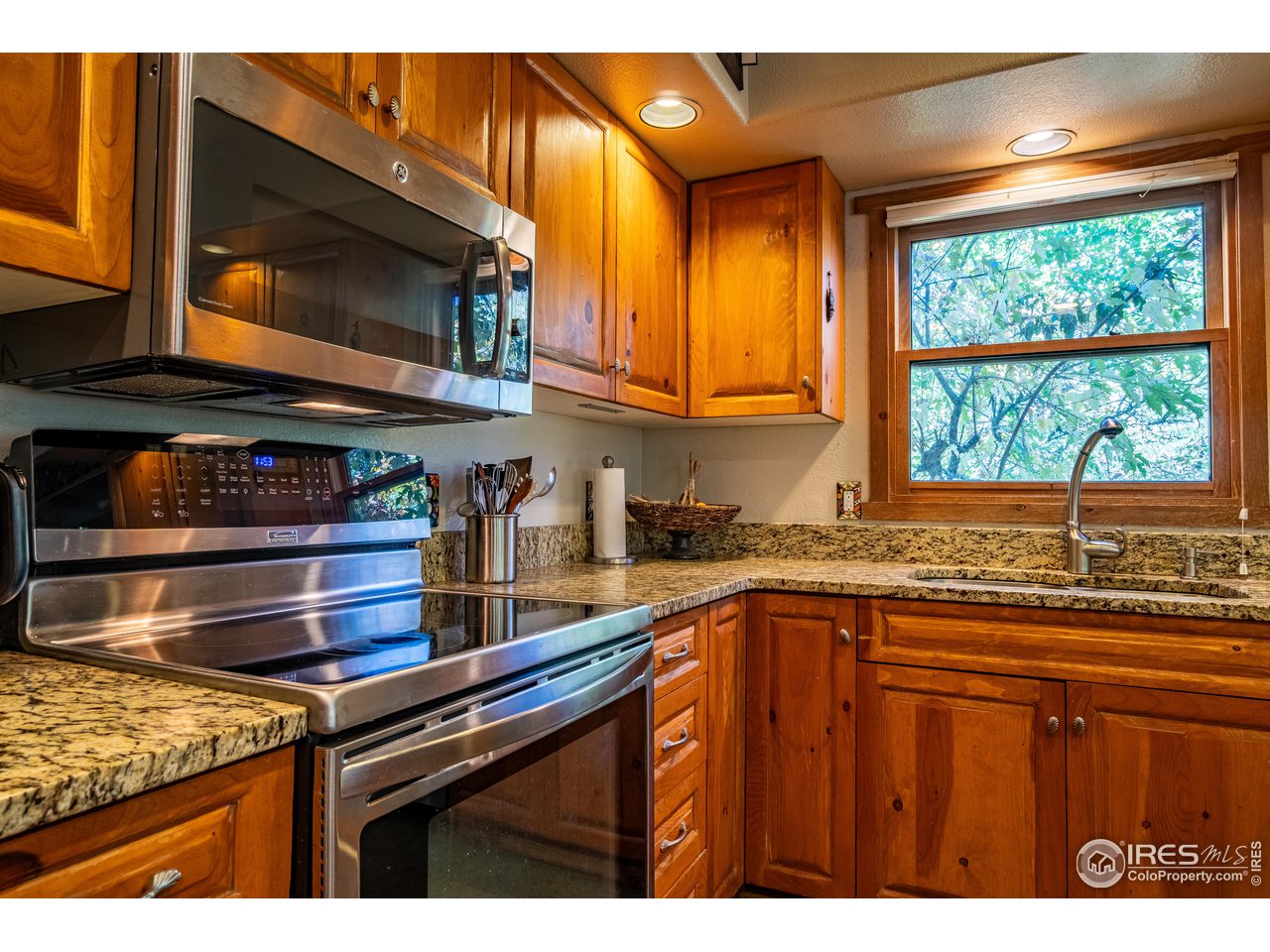 5362 Hawthorn Trl