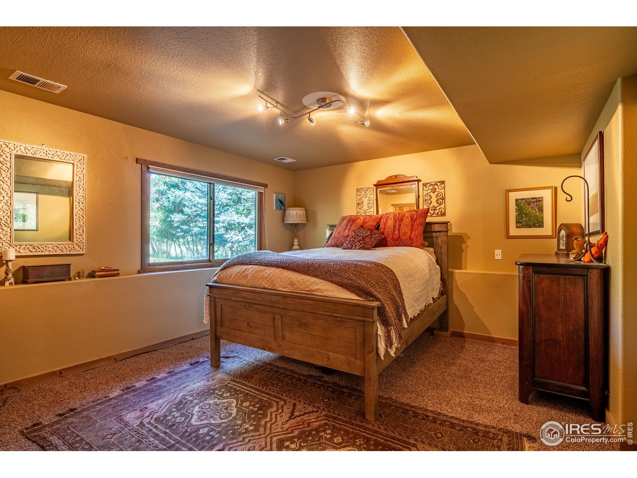 5362 Hawthorn Trl