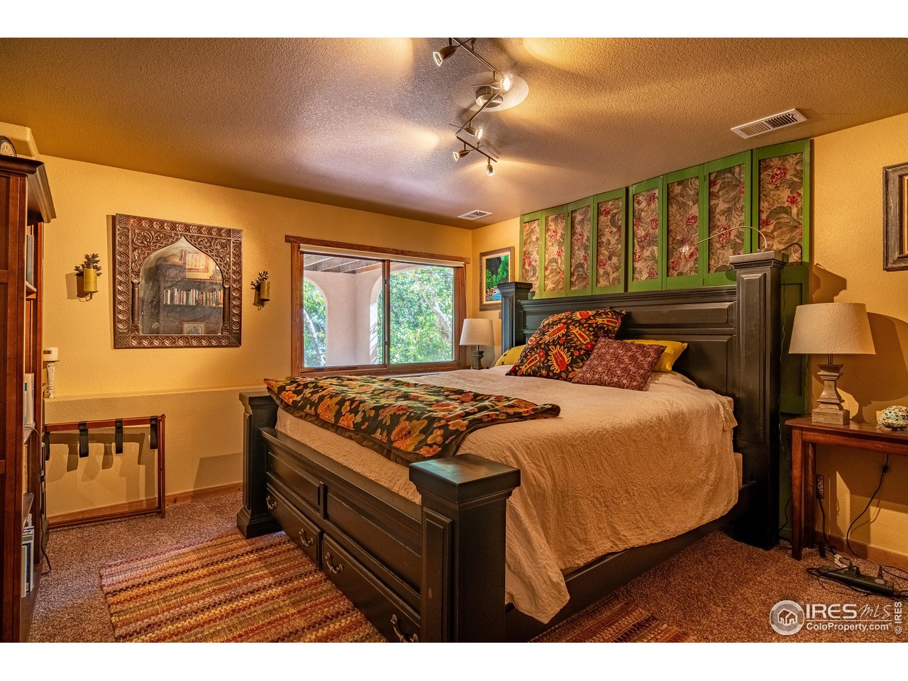 5362 Hawthorn Trl