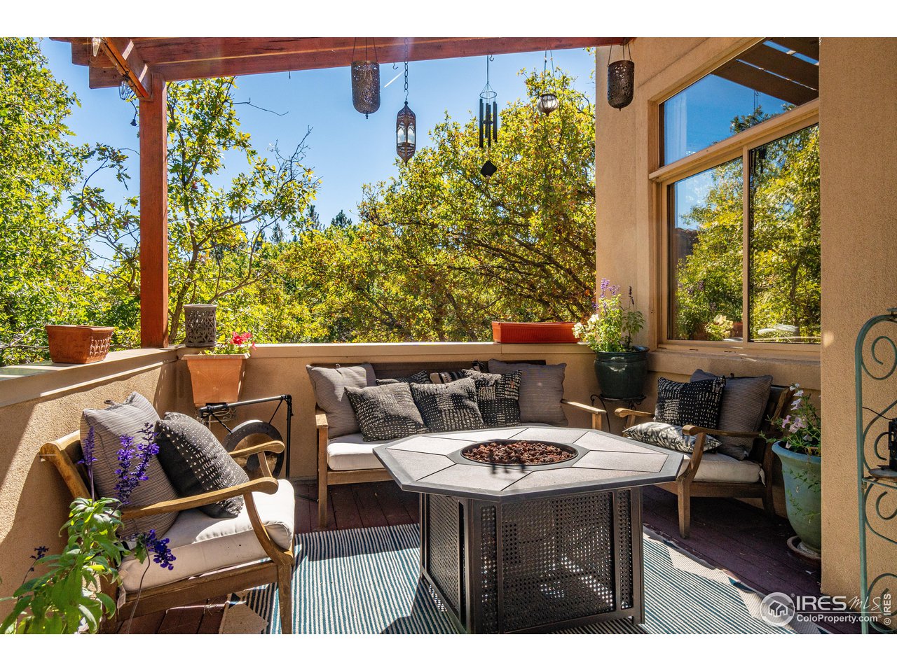 5362 Hawthorn Trl