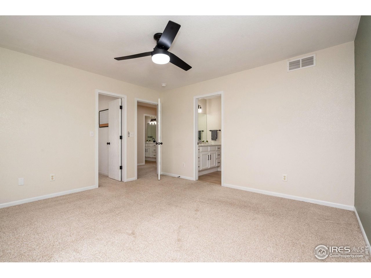 447 Lark Bunting Ave