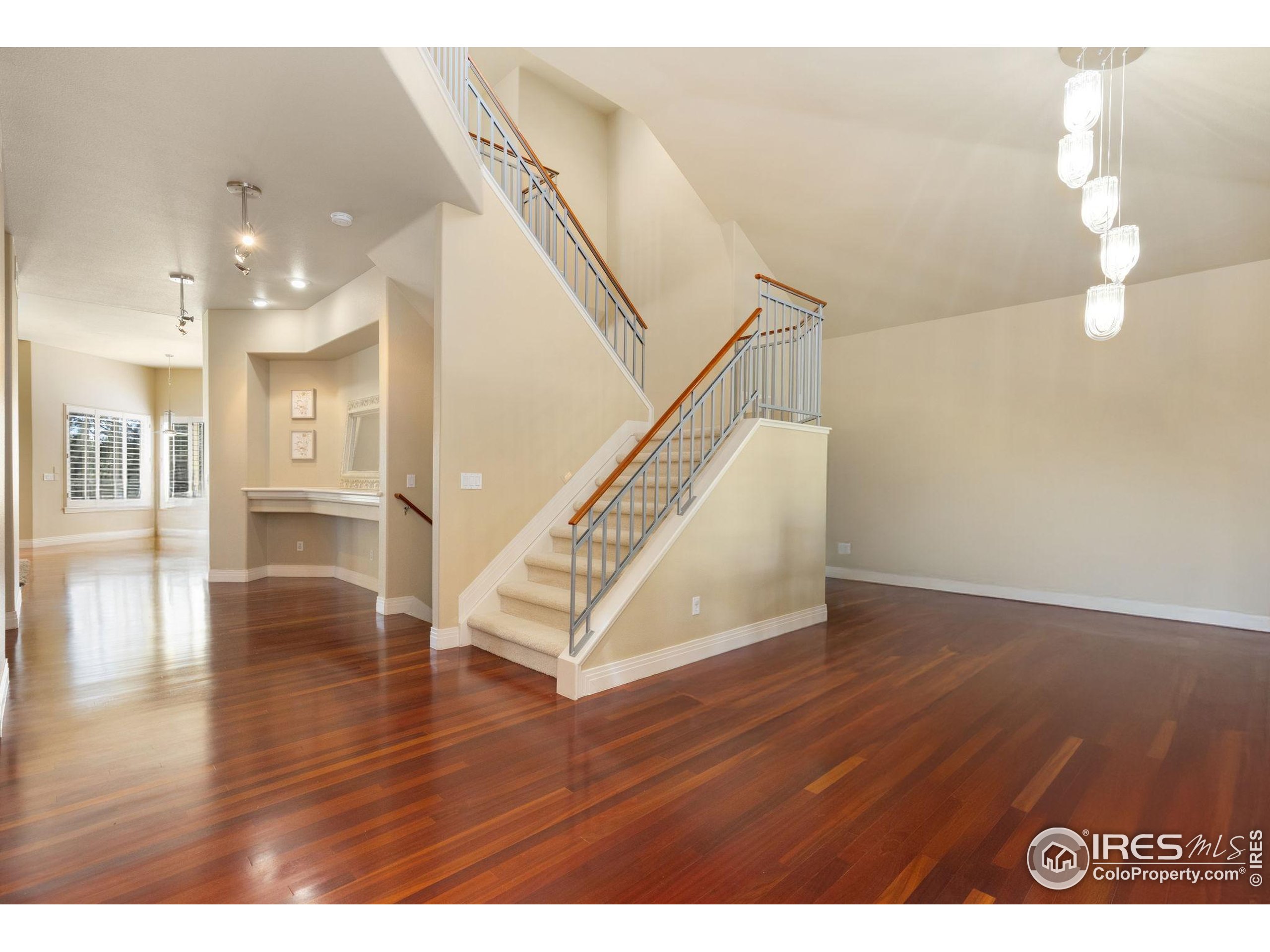 7220 Spring Creek Cir