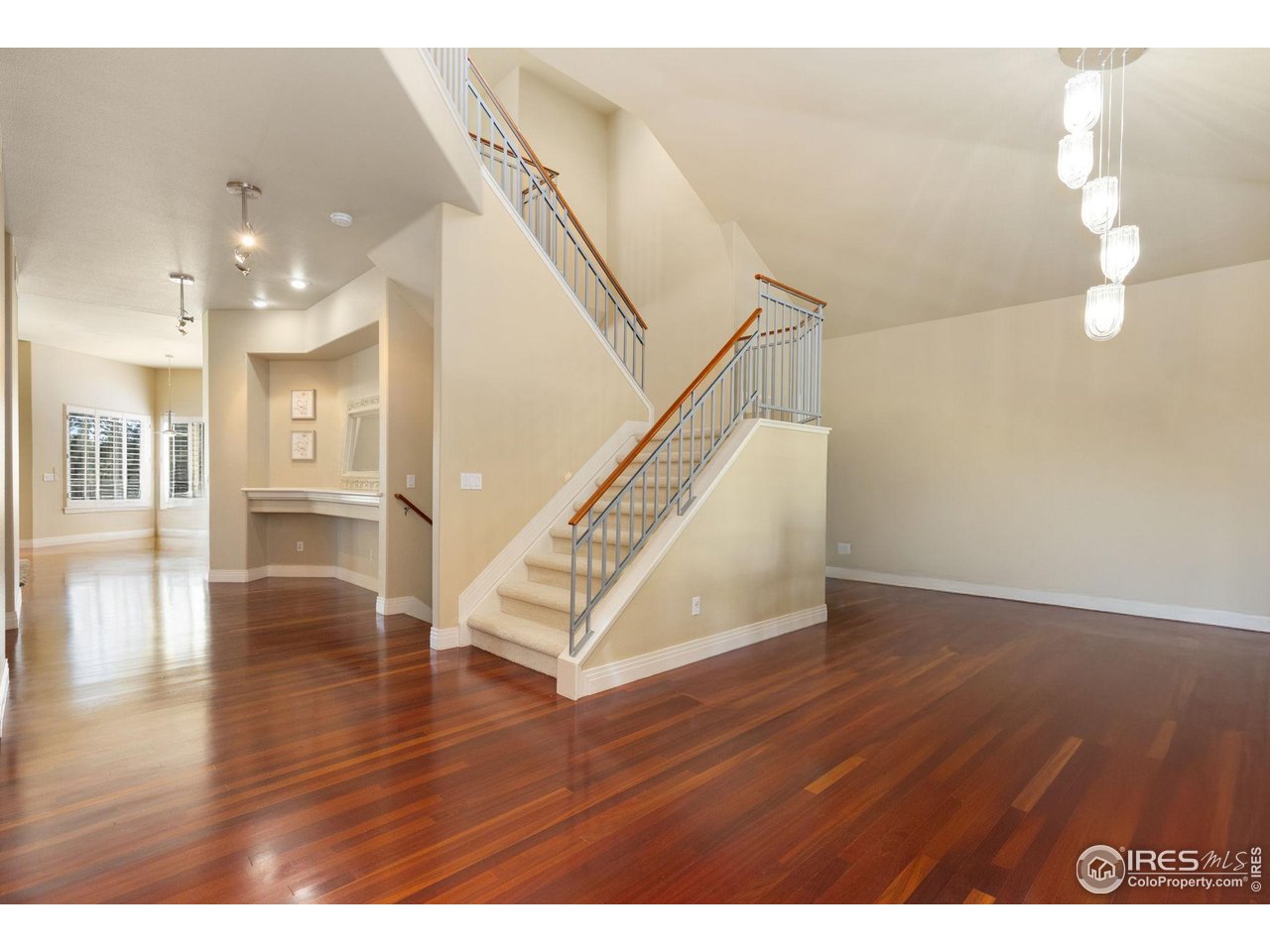 7220 Spring Creek Cir