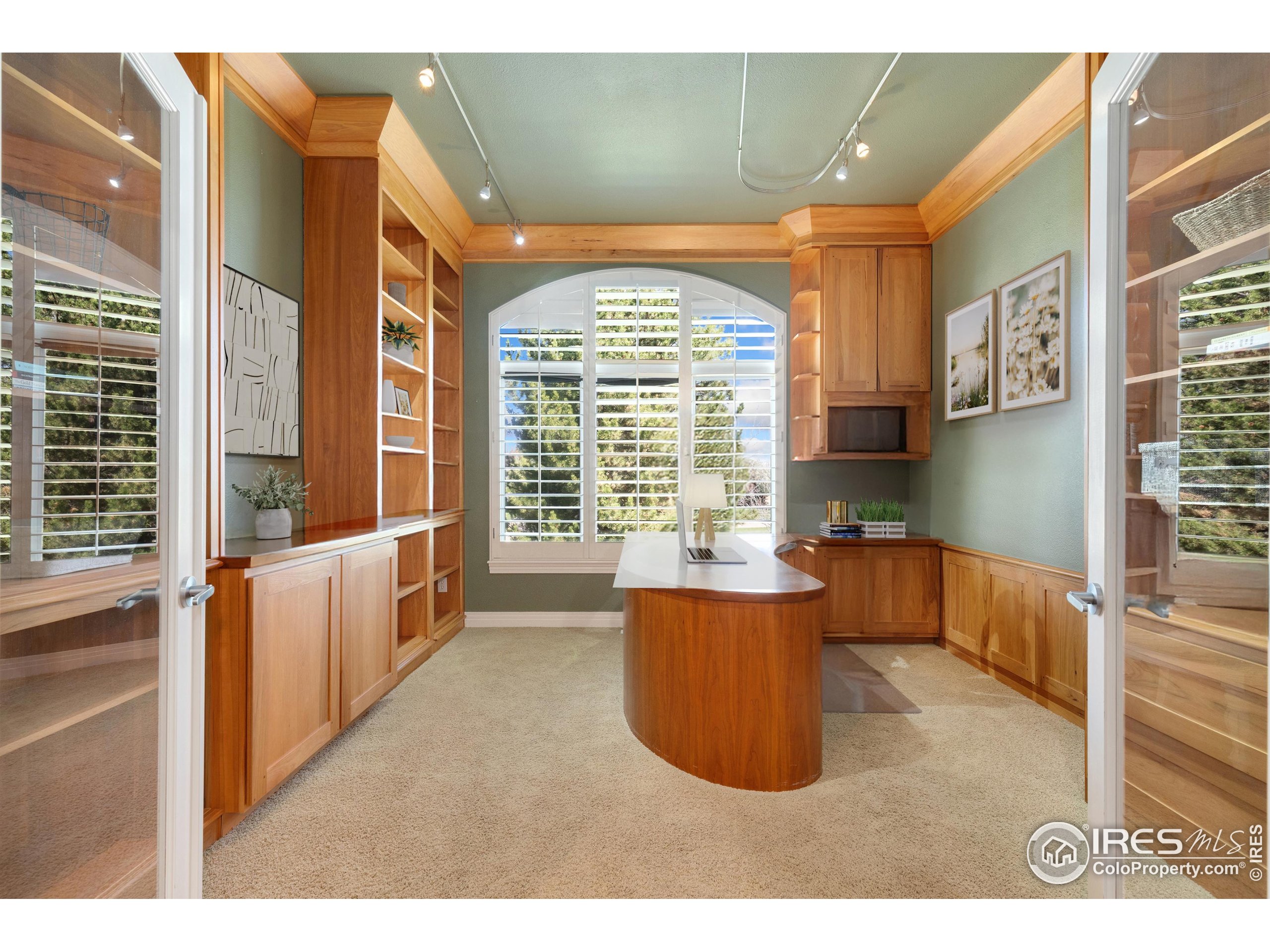 7220 Spring Creek Cir