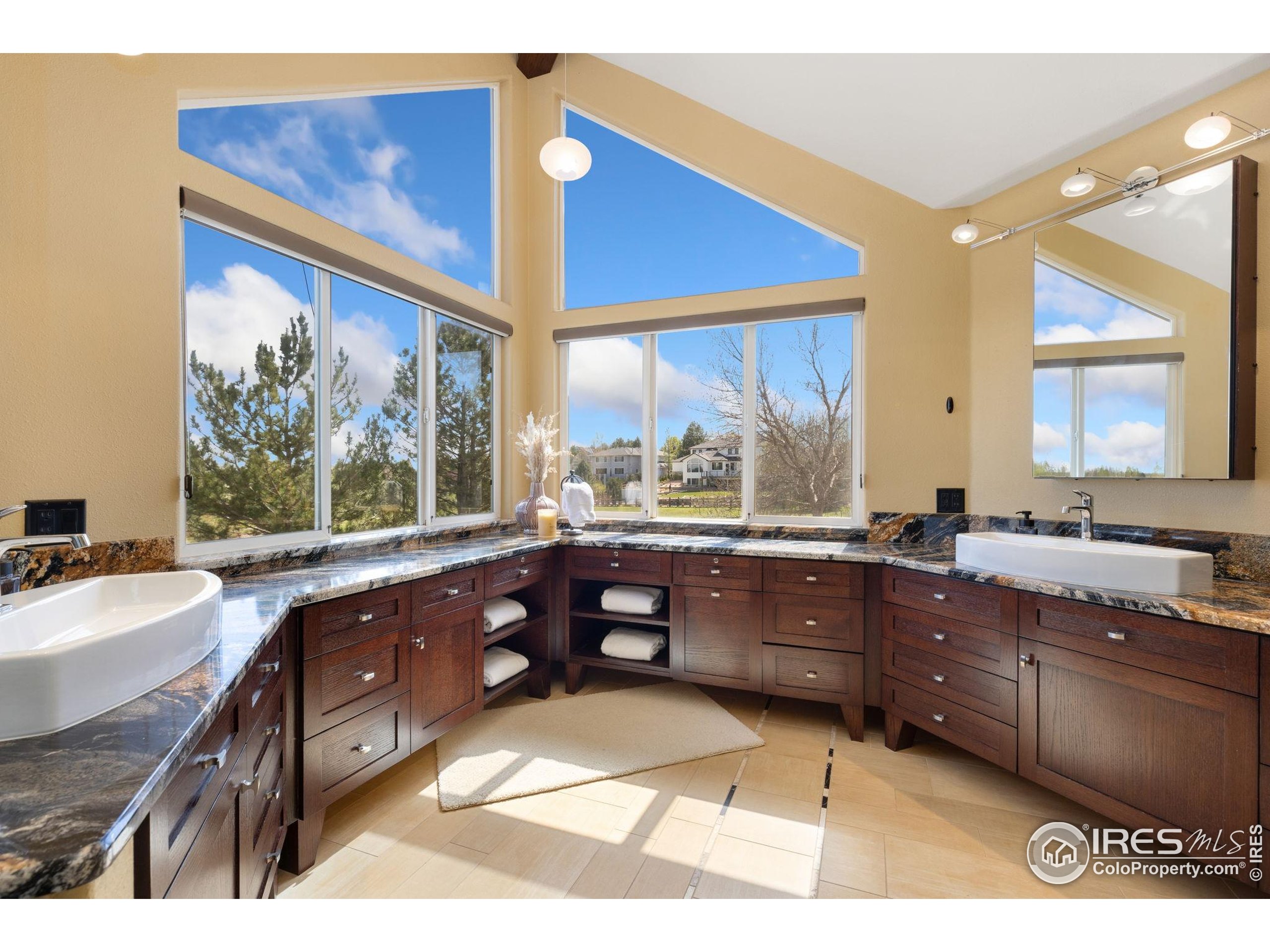 7220 Spring Creek Cir