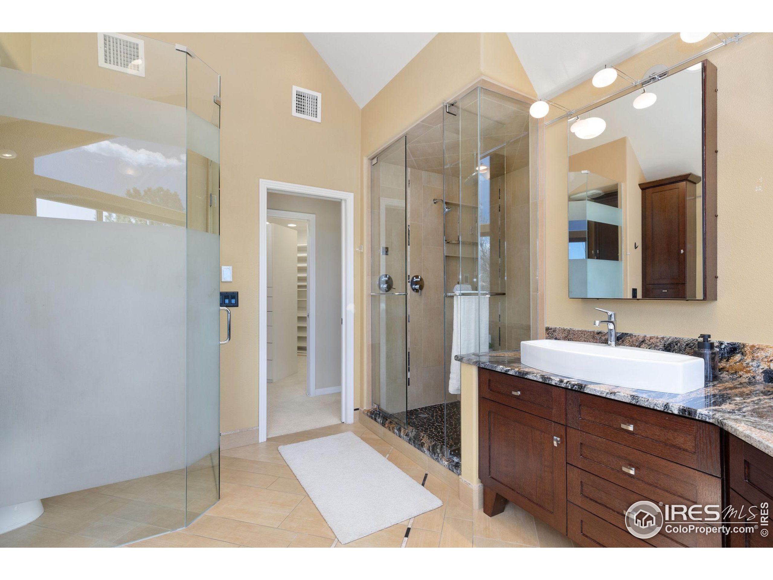 7220 Spring Creek Cir