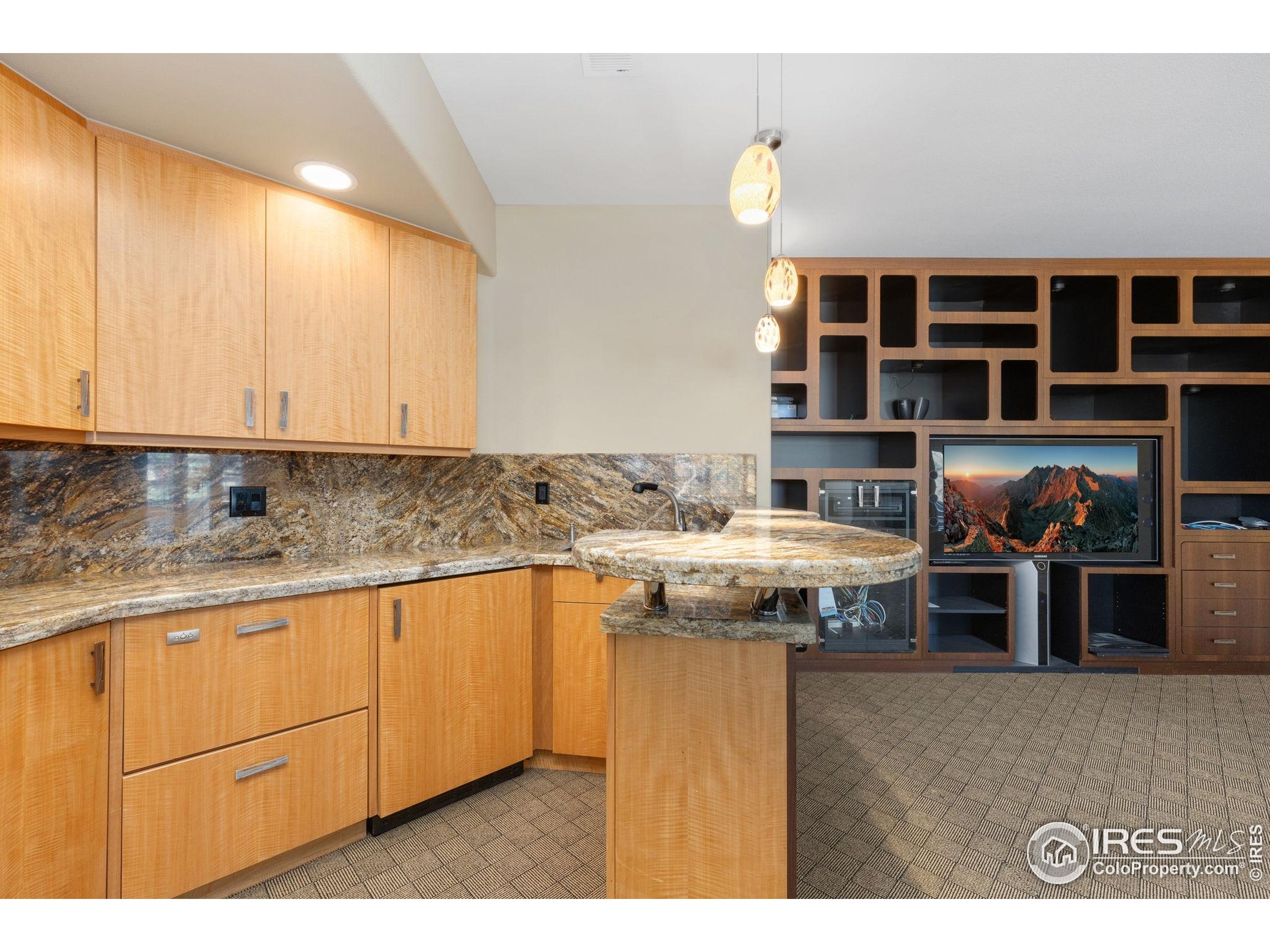 7220 Spring Creek Cir