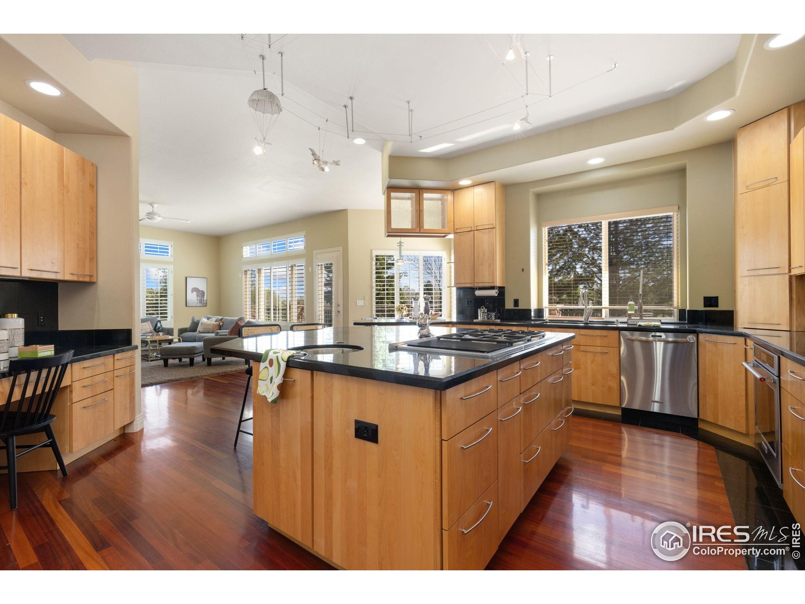 7220 Spring Creek Cir