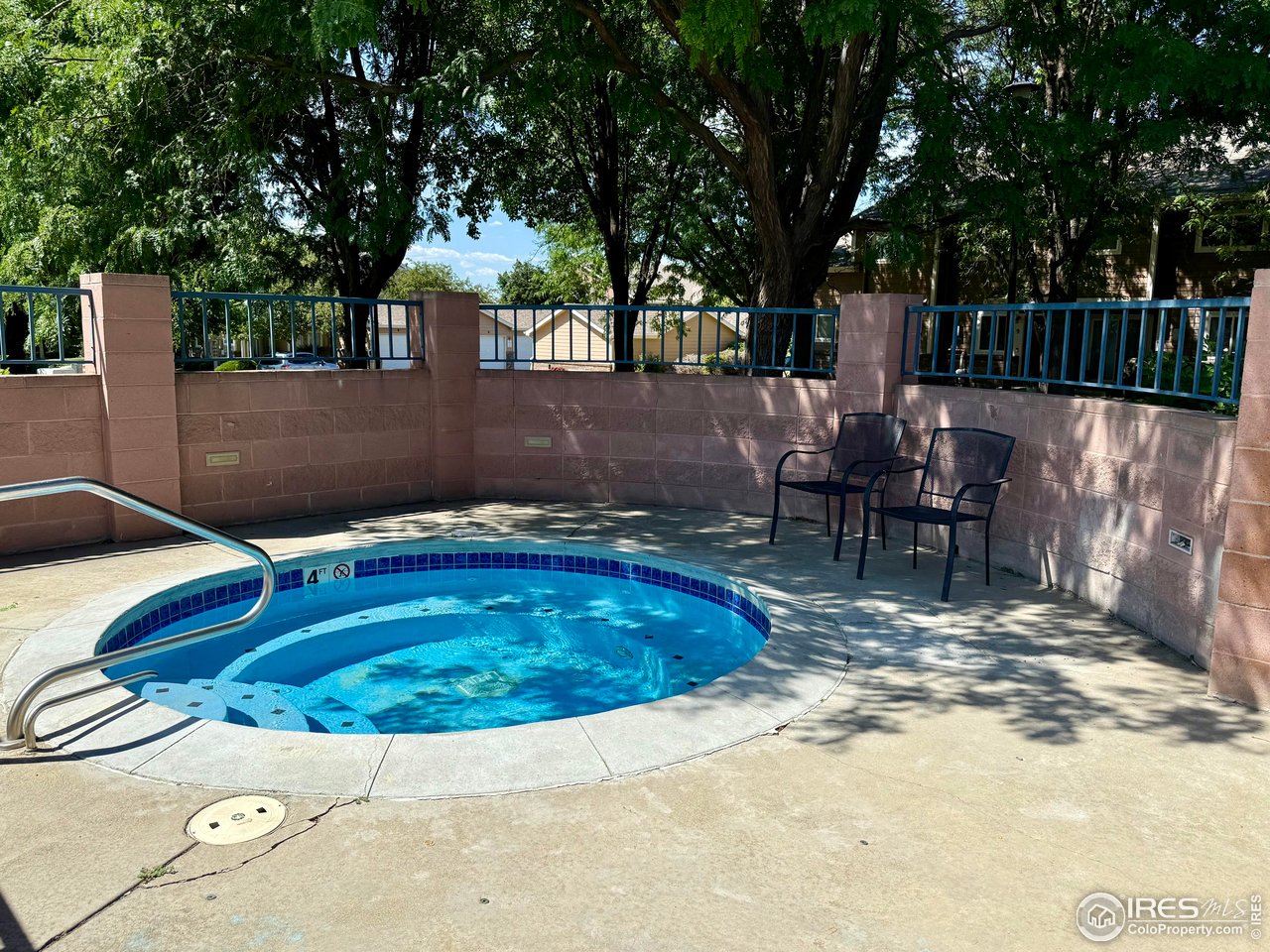 1601 Great Western Dr M8