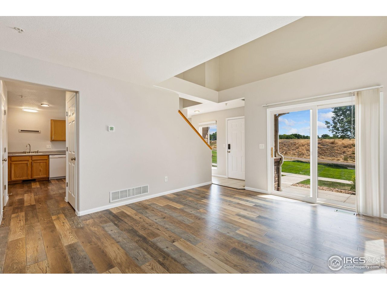1601 Great Western Dr M8