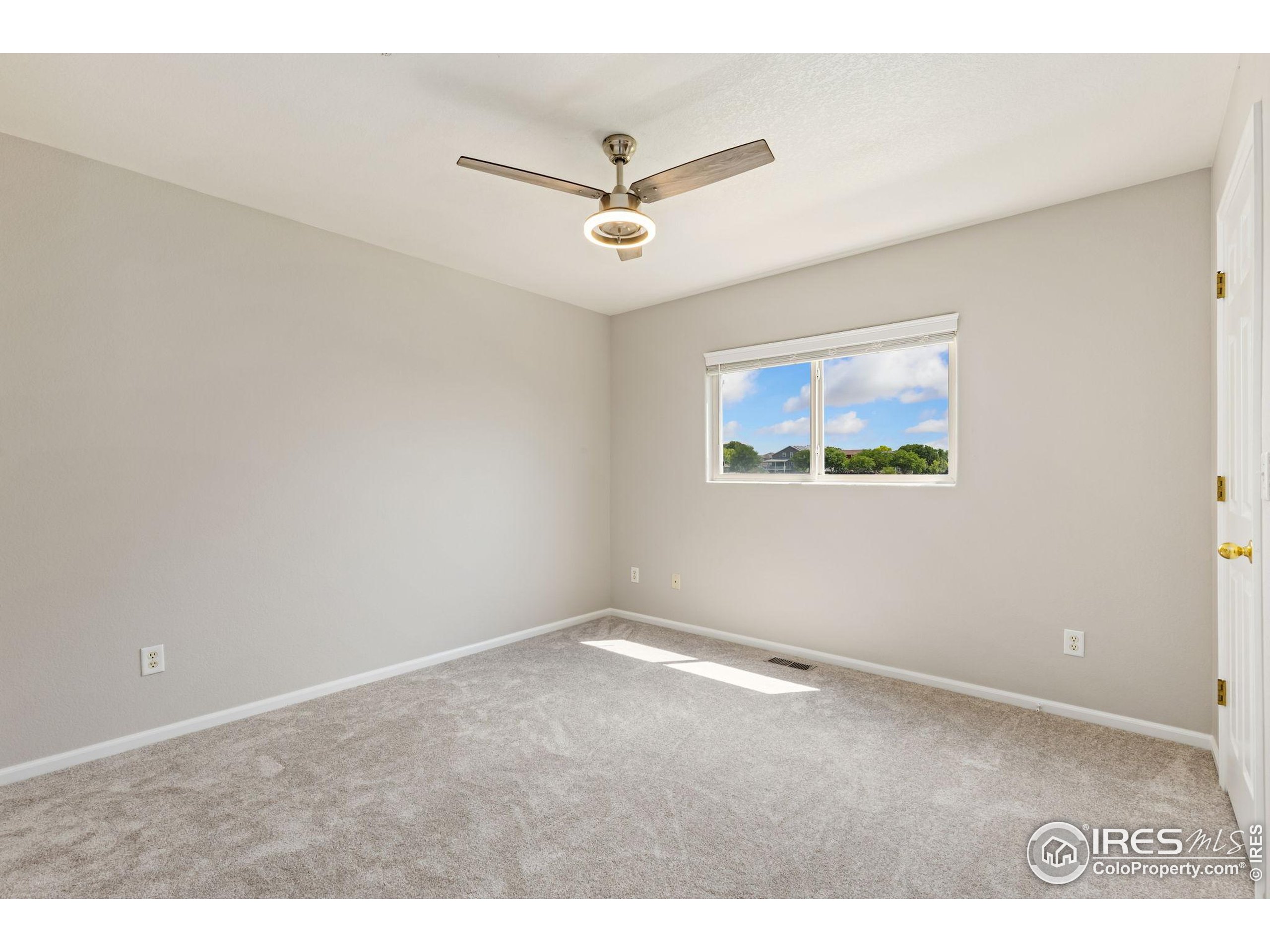 1601 Great Western Dr M8