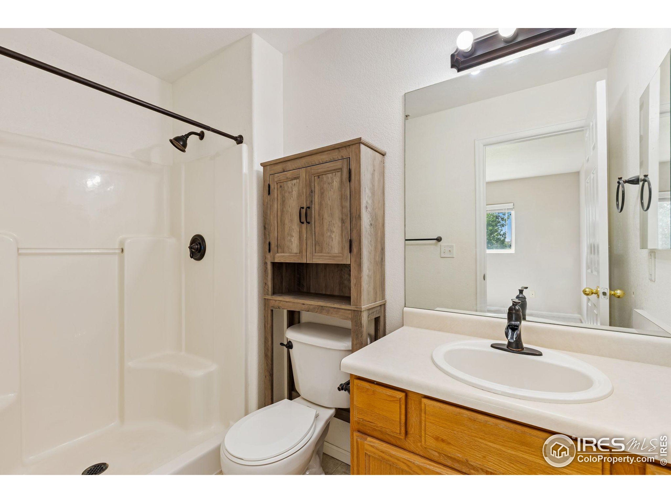 1601 Great Western Dr M8