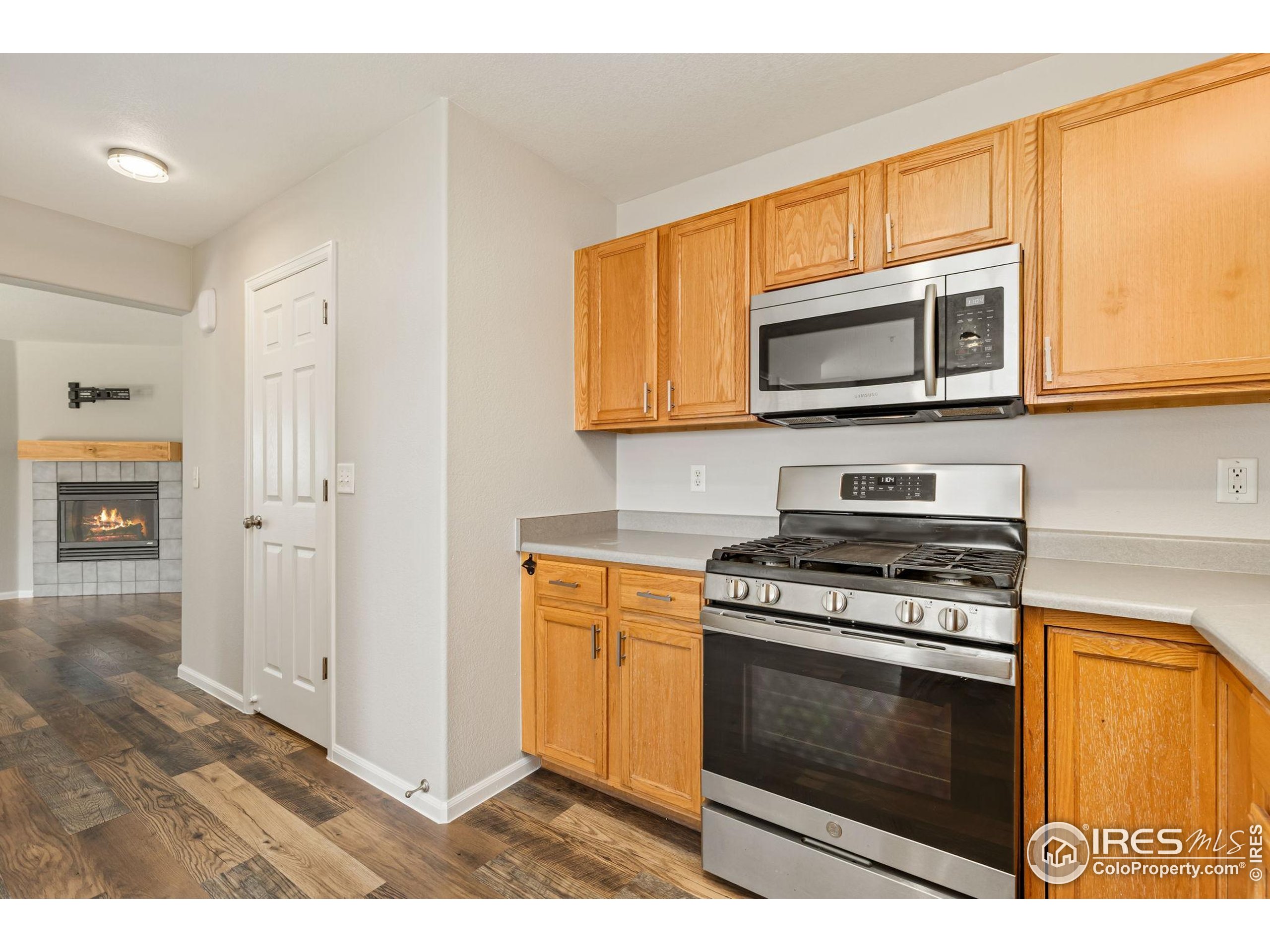 1601 Great Western Dr M8
