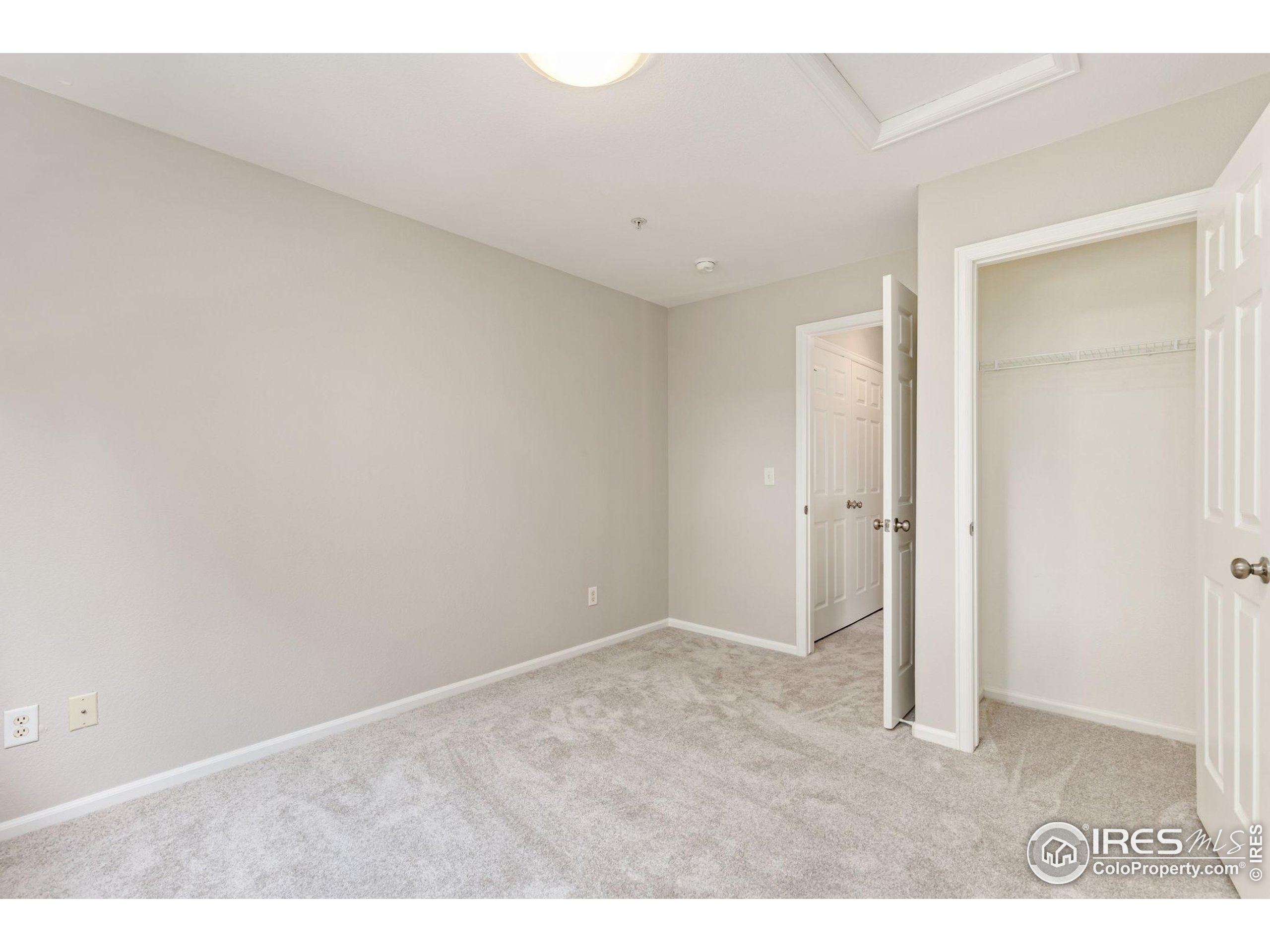 1601 Great Western Dr M8