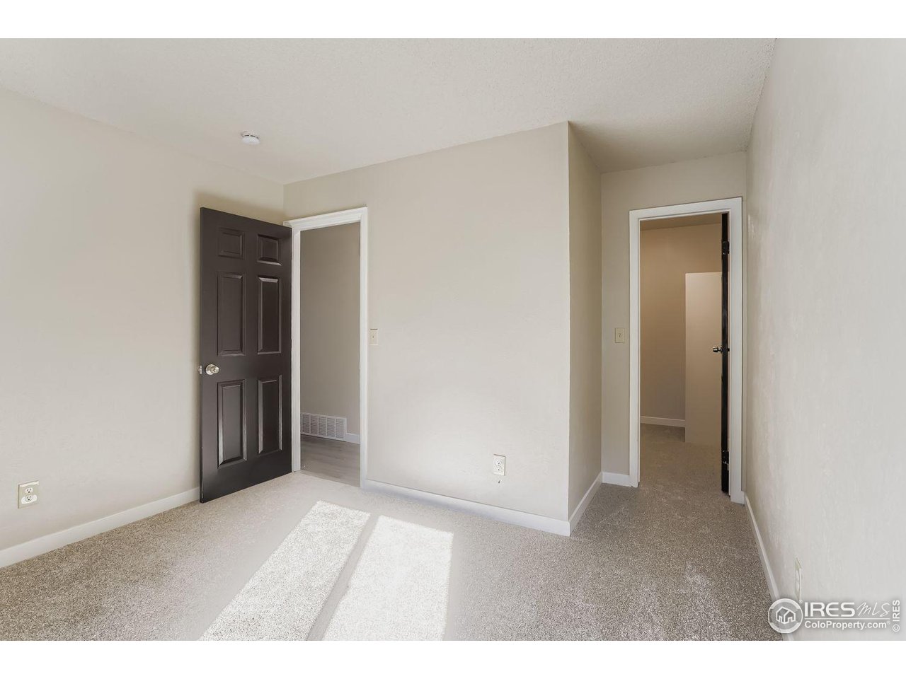 1061 Townley Cir
