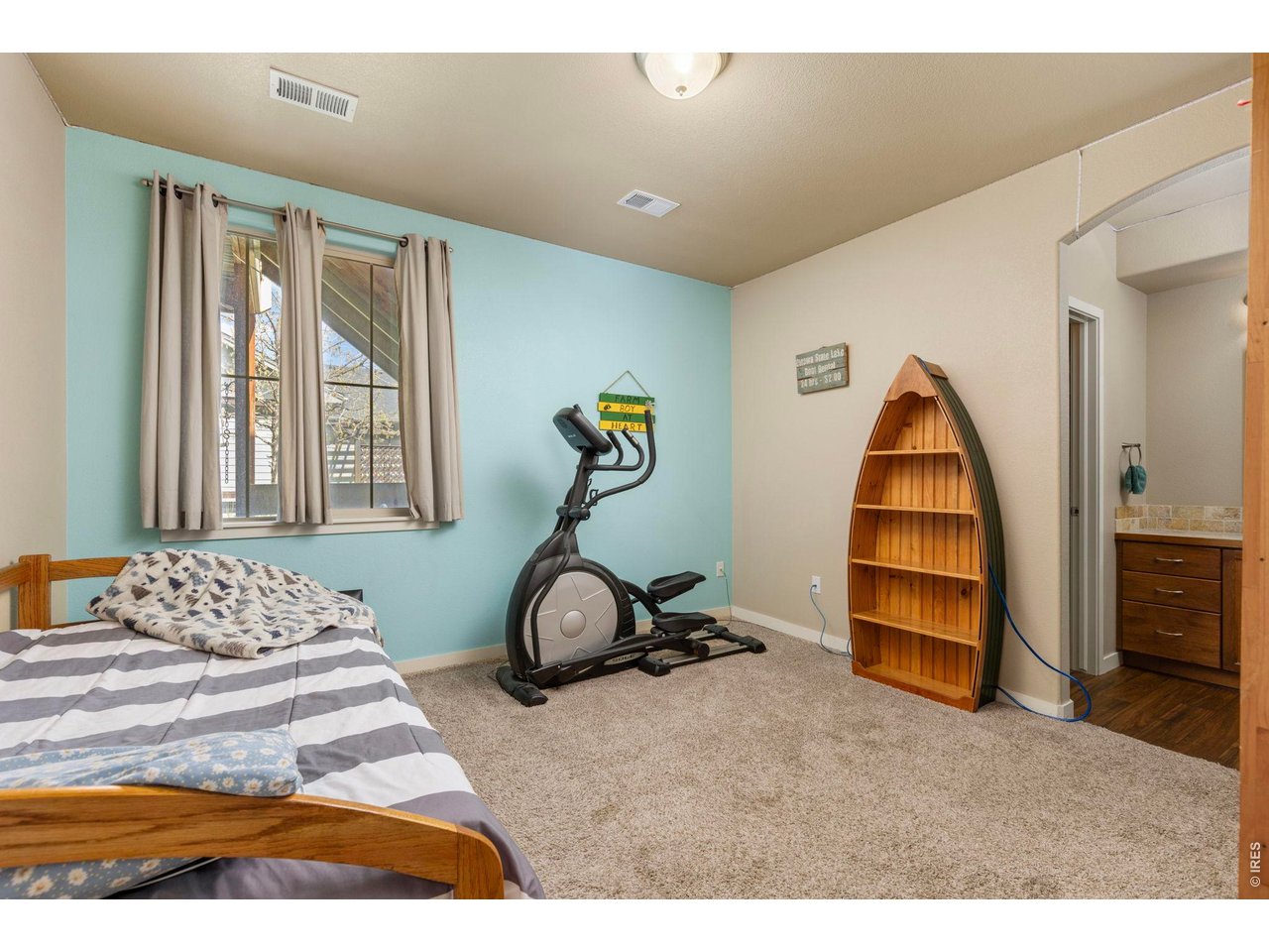 410 Sage Ave