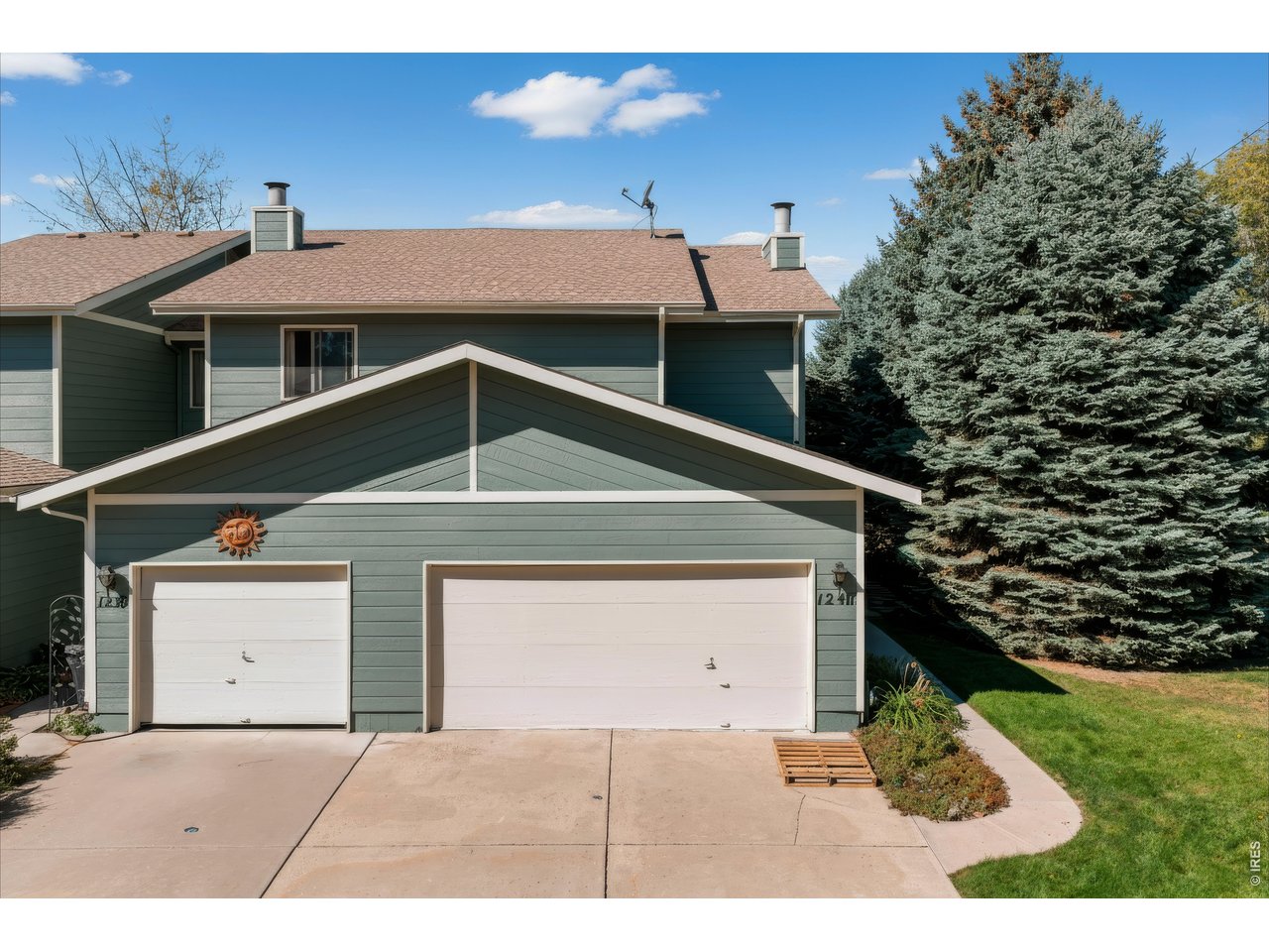 1241 Baker St