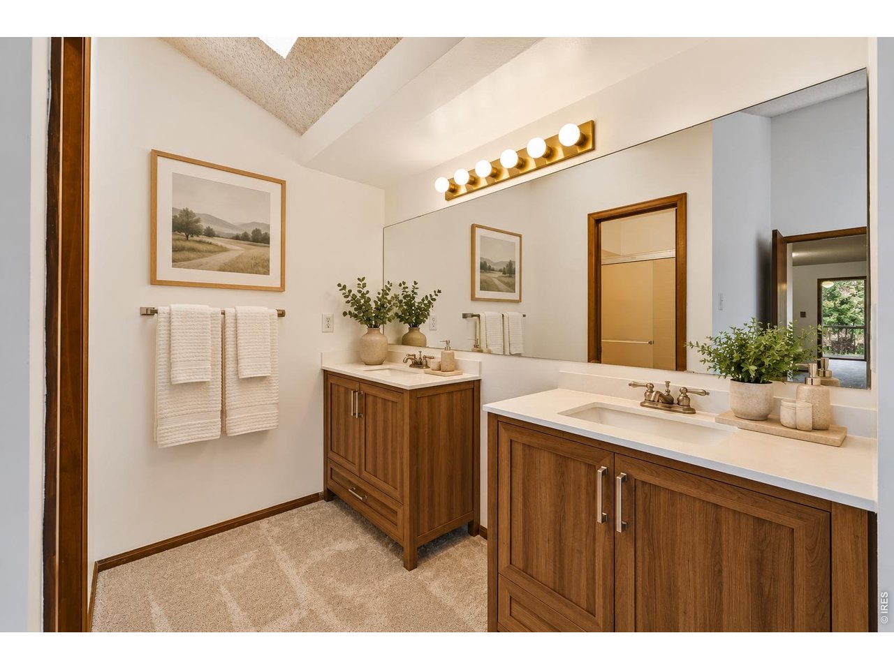 1241 Baker St