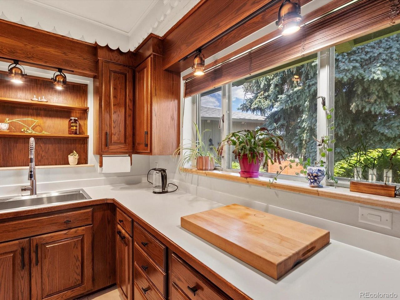 10400 W 35th Pl