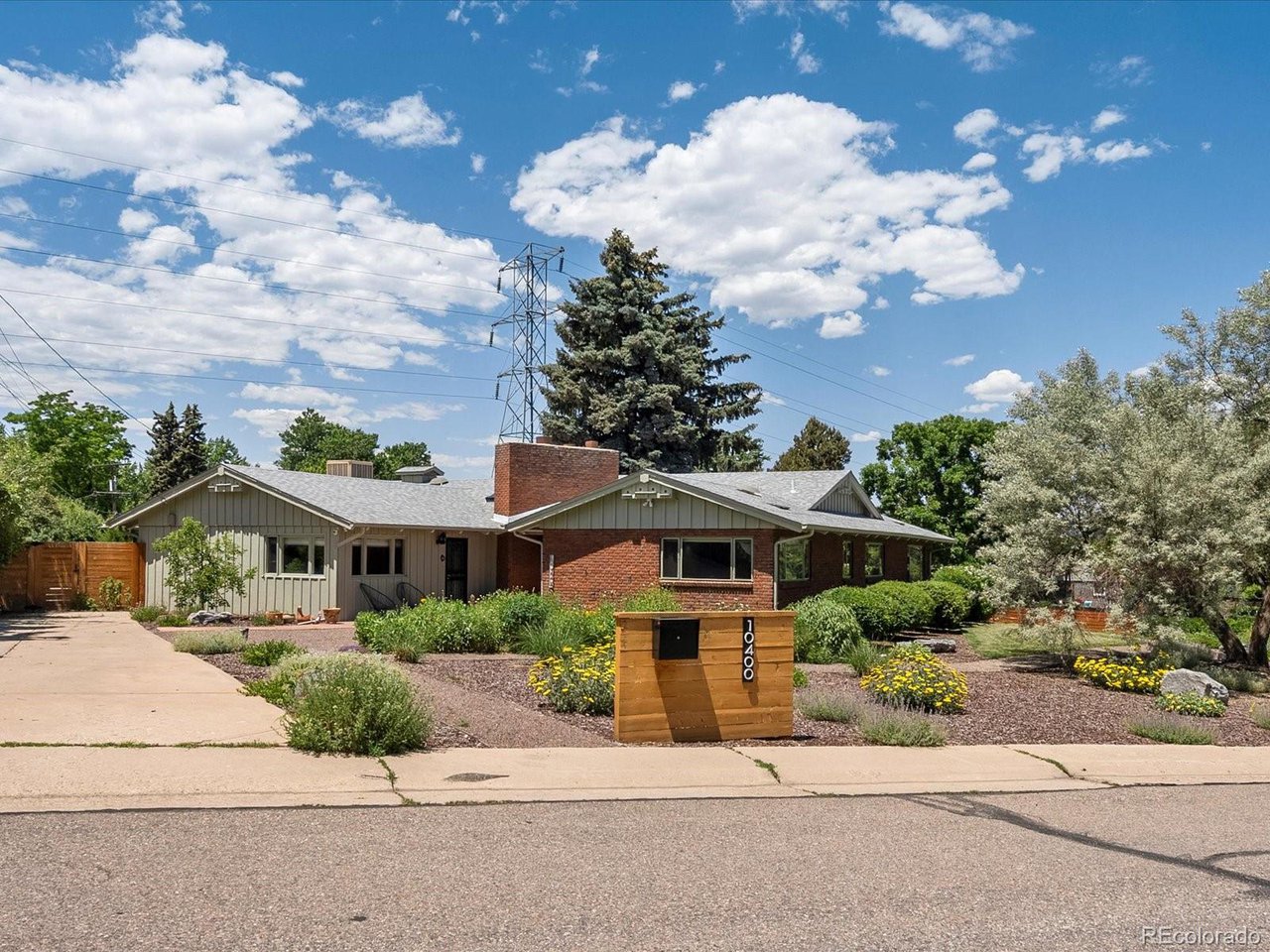 10400 W 35th Pl