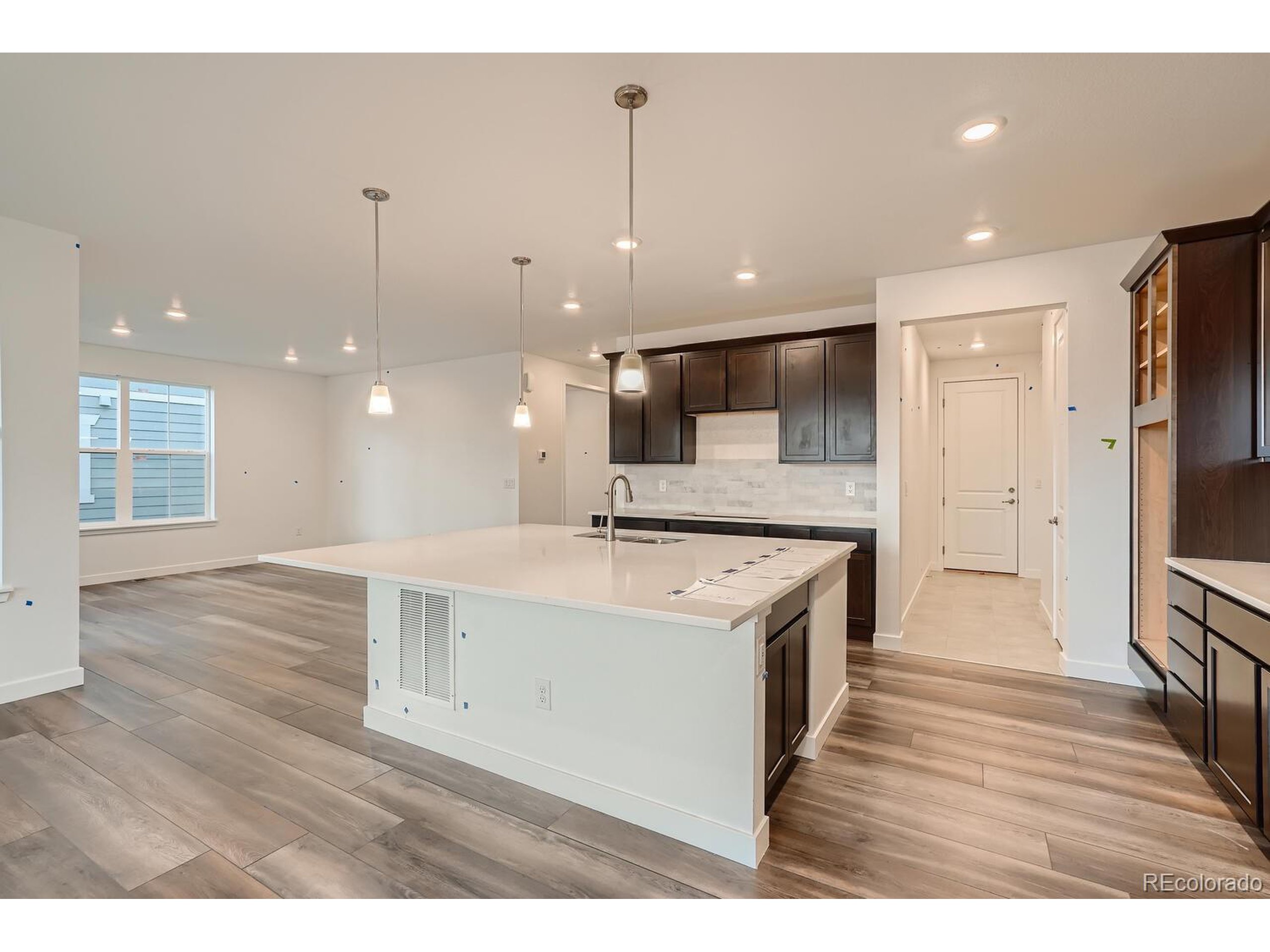 711 Meadowlark Dr