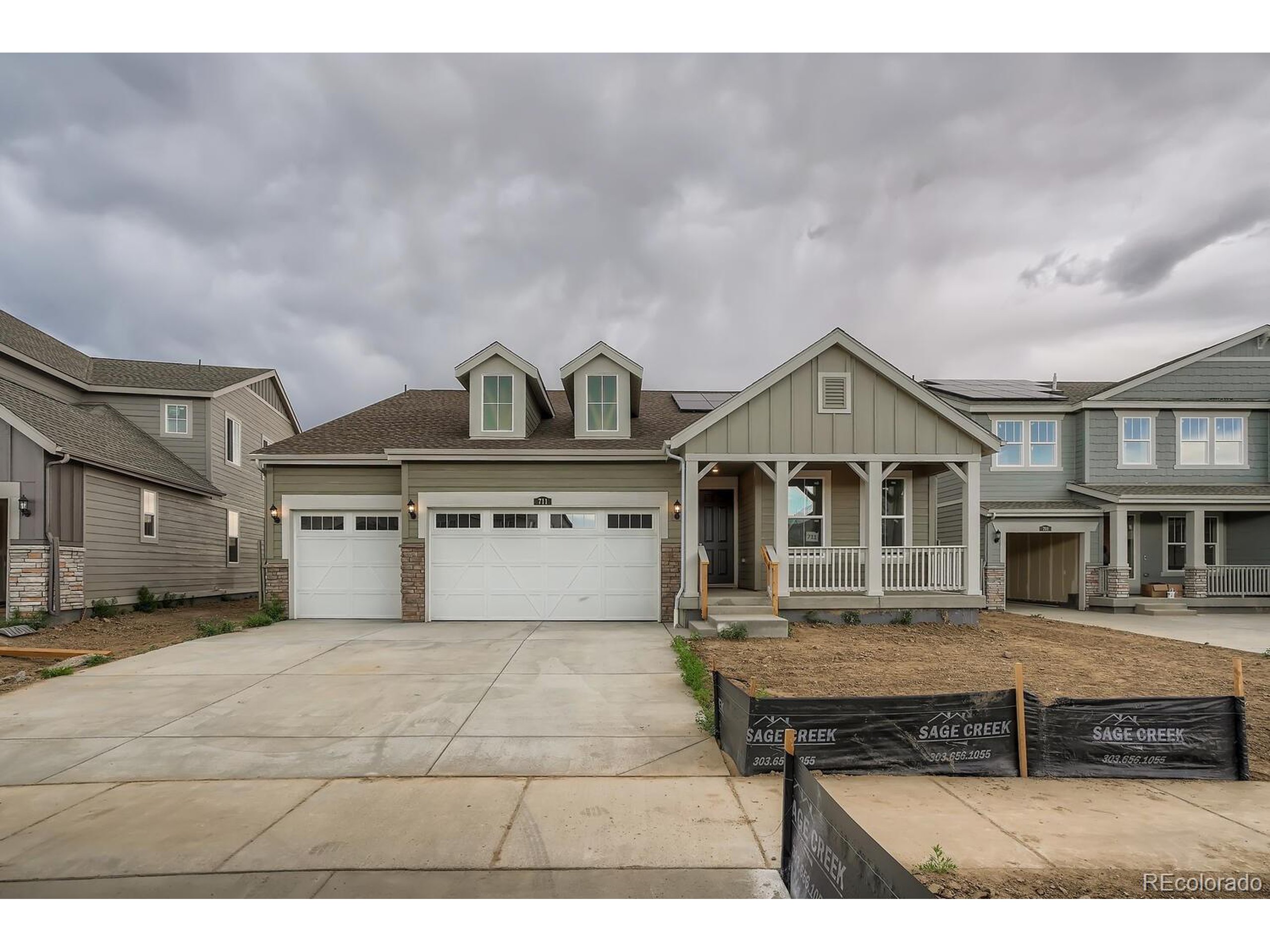 711 Meadowlark Dr