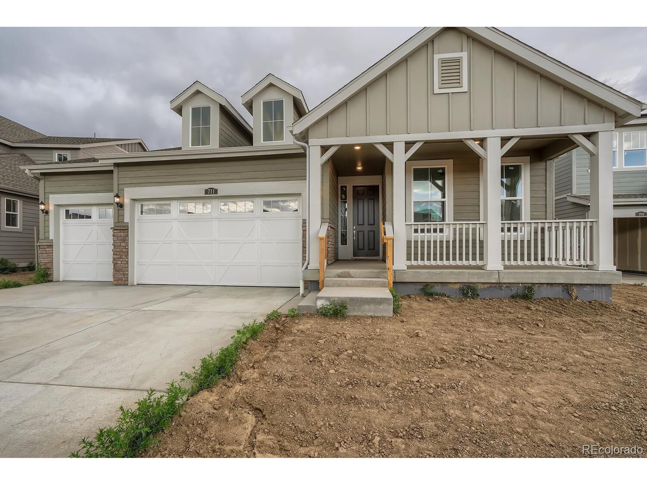 711 Meadowlark Dr
