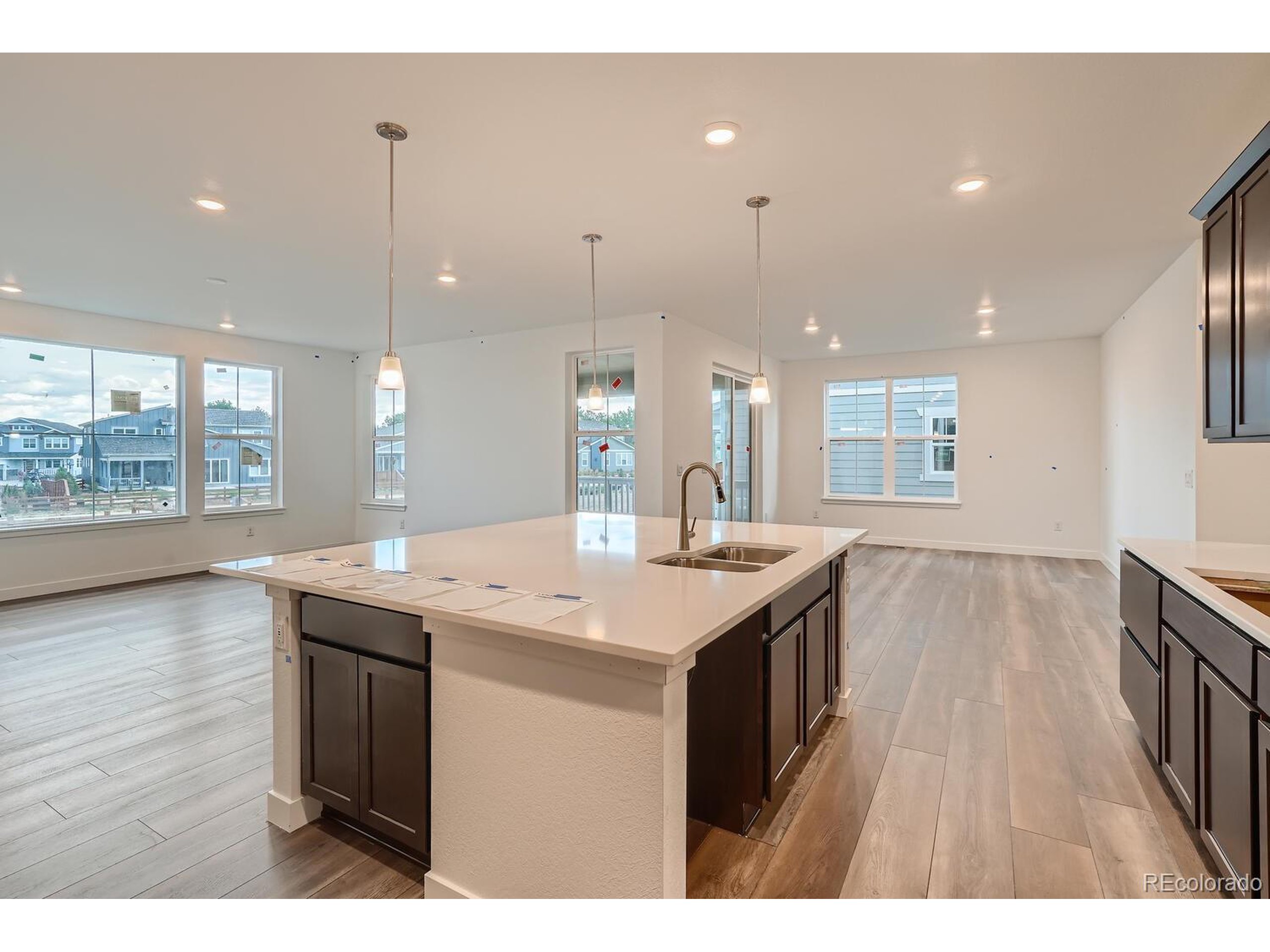 711 Meadowlark Dr