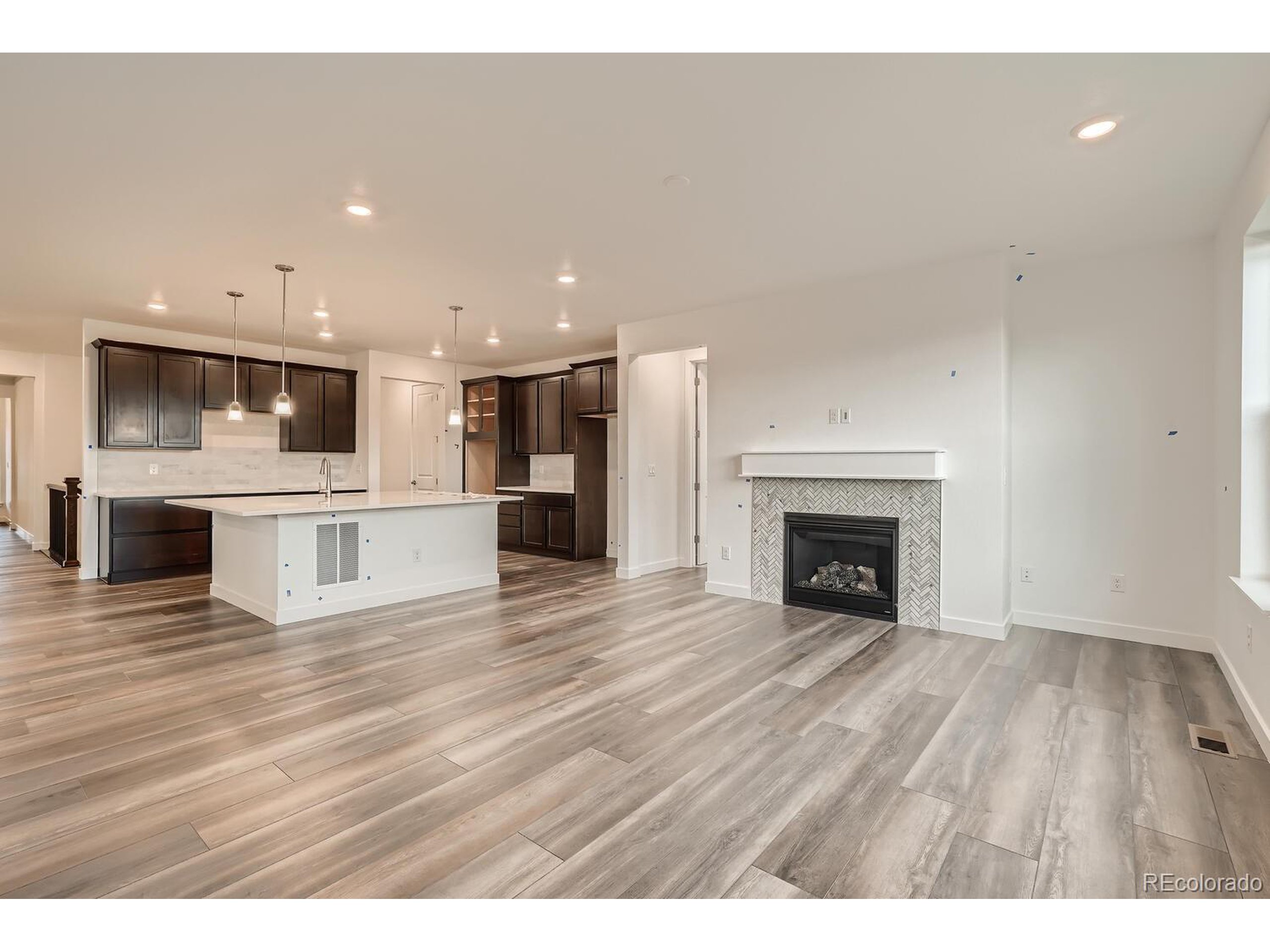 711 Meadowlark Dr