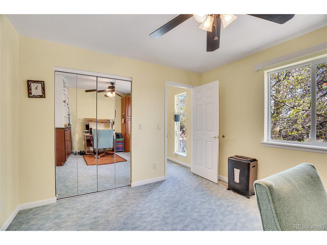 422 2nd St
