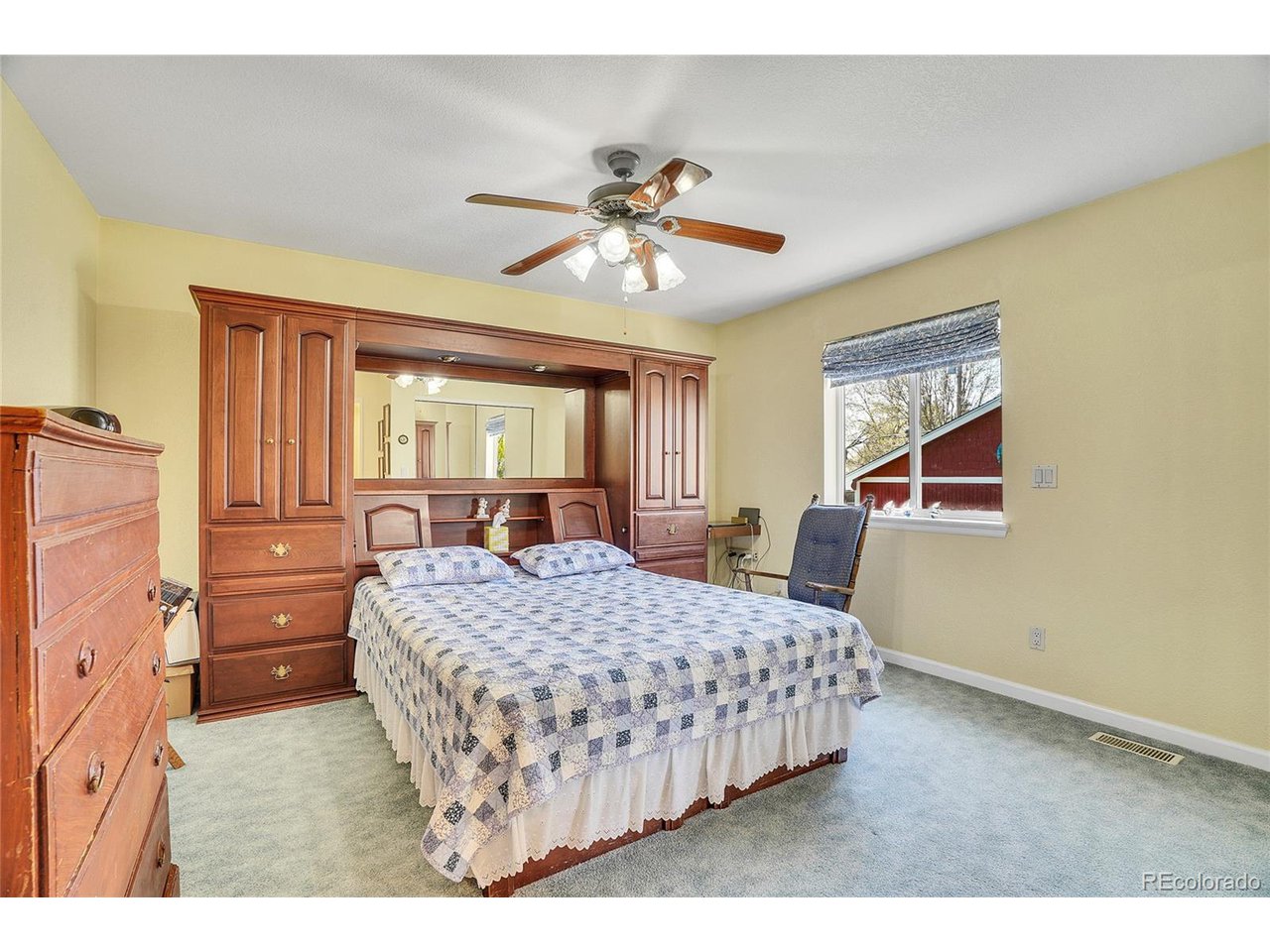 422 2nd St