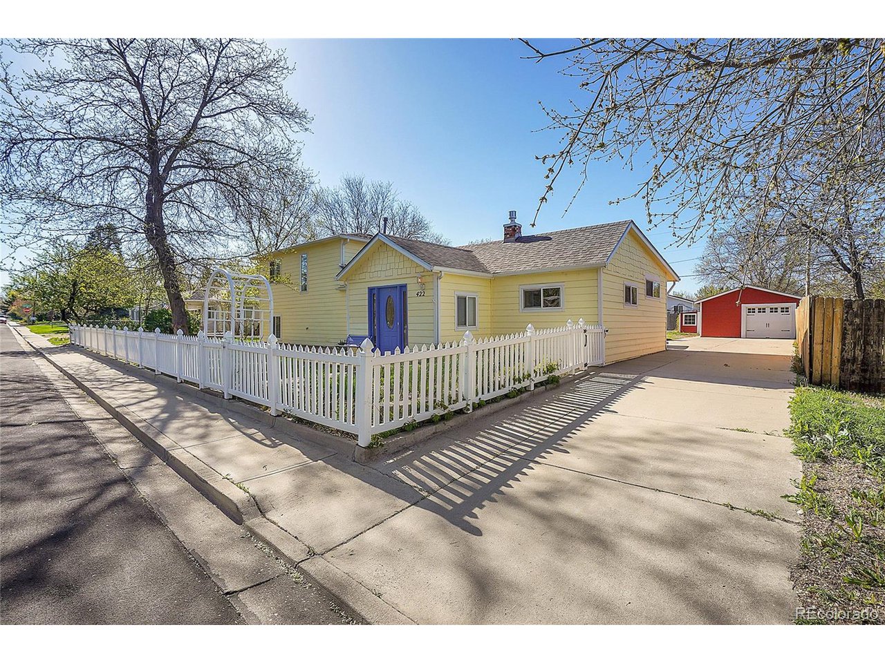 422 2nd St