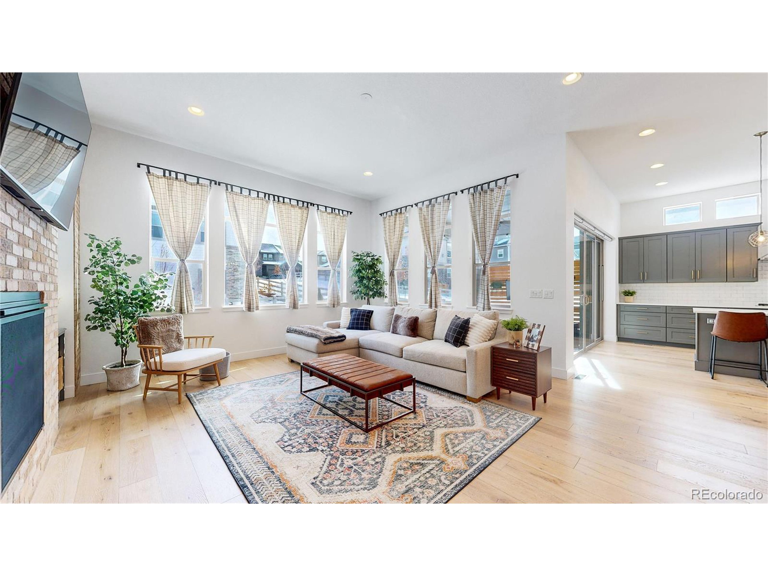 16360 Graham Peak Way