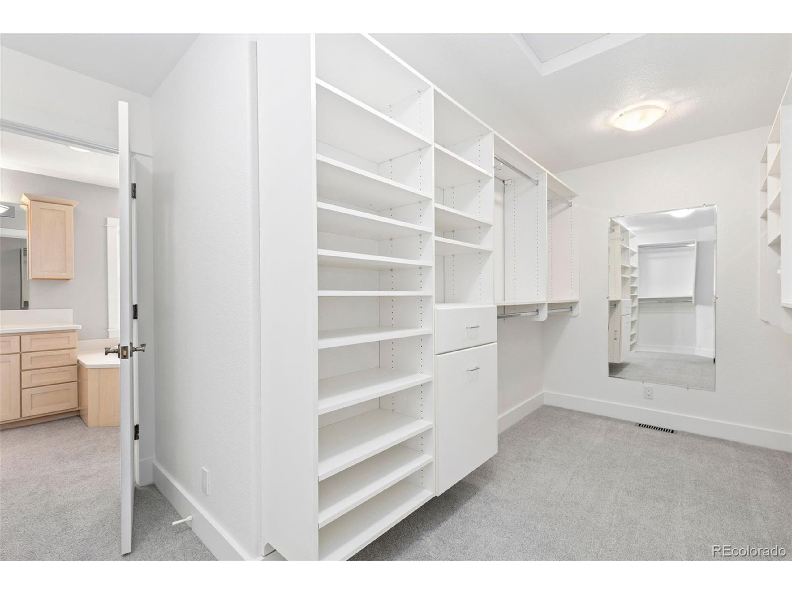 8916 Prairie Knoll Dr