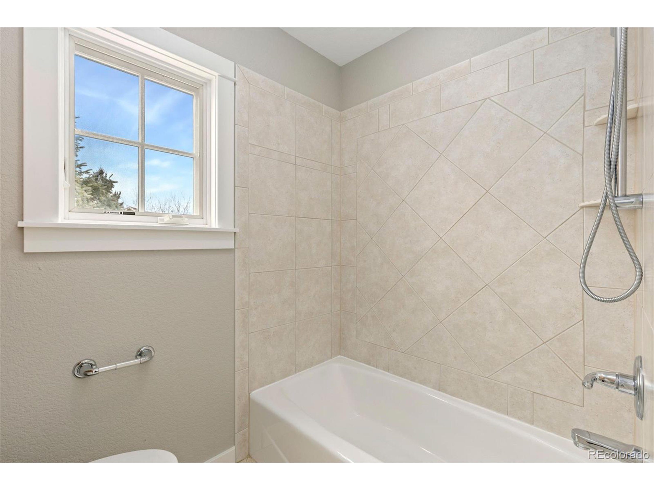 8916 Prairie Knoll Dr