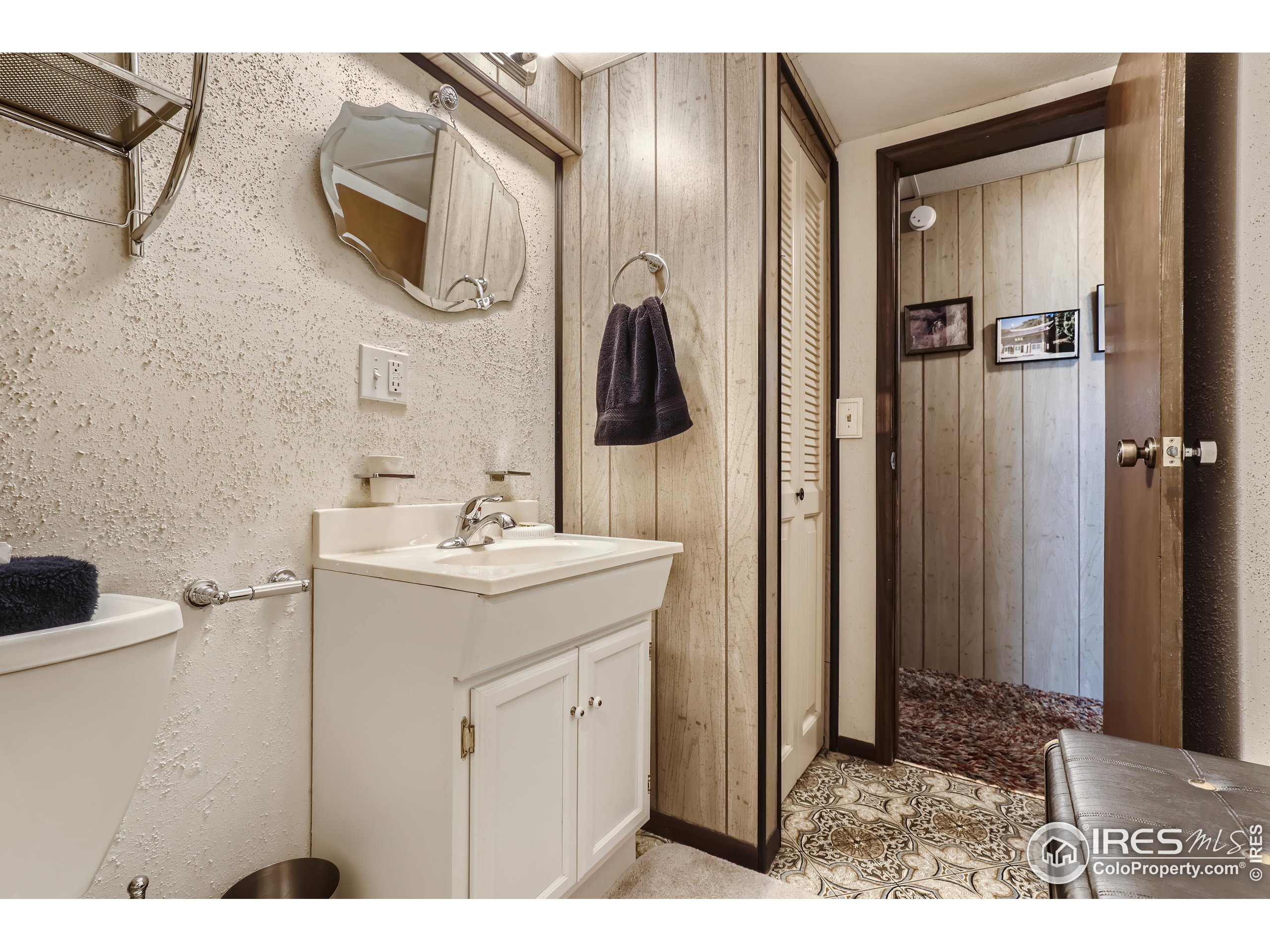 1445 Centaur Village Ct