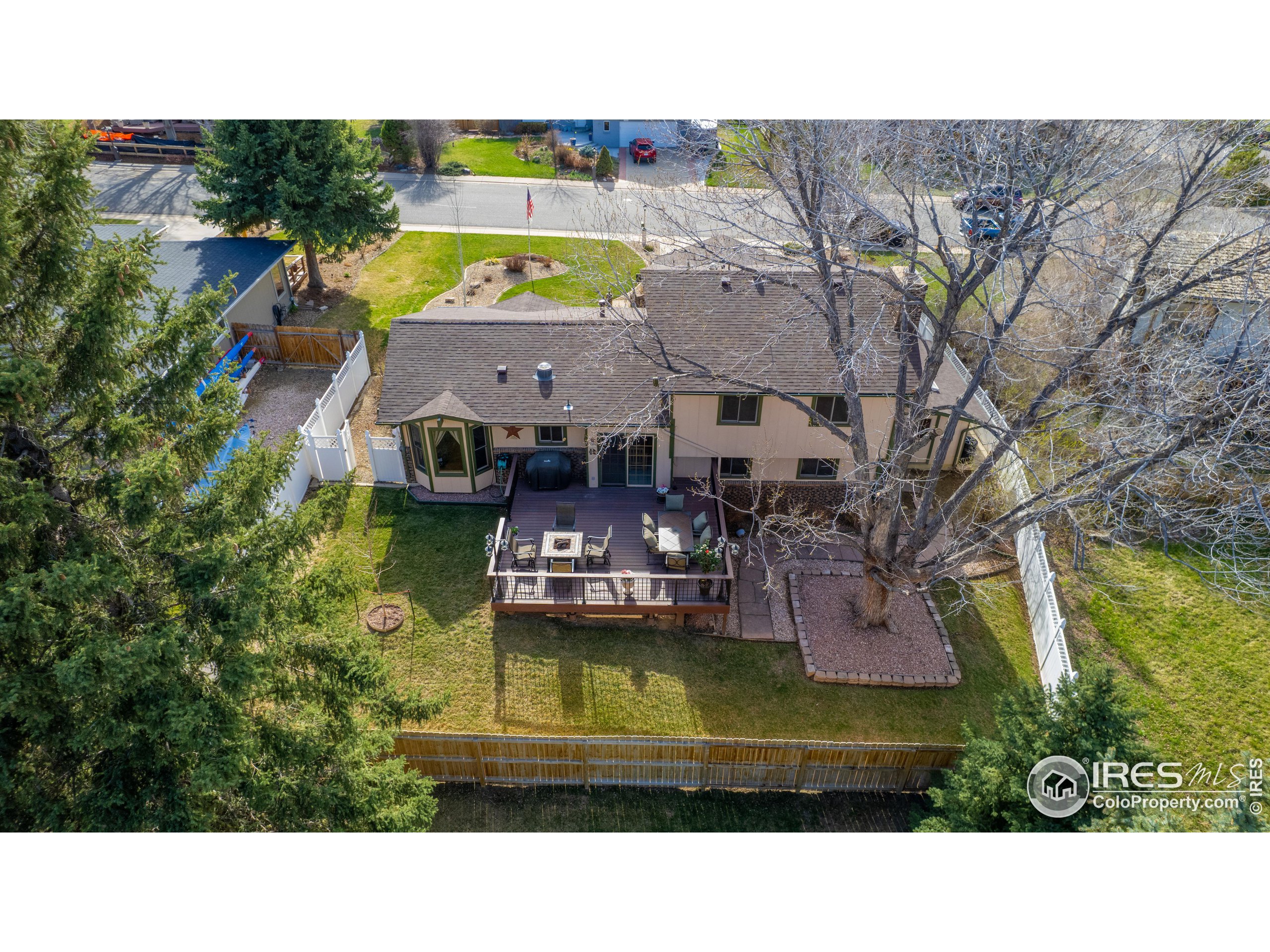 1766 Harbor Ln