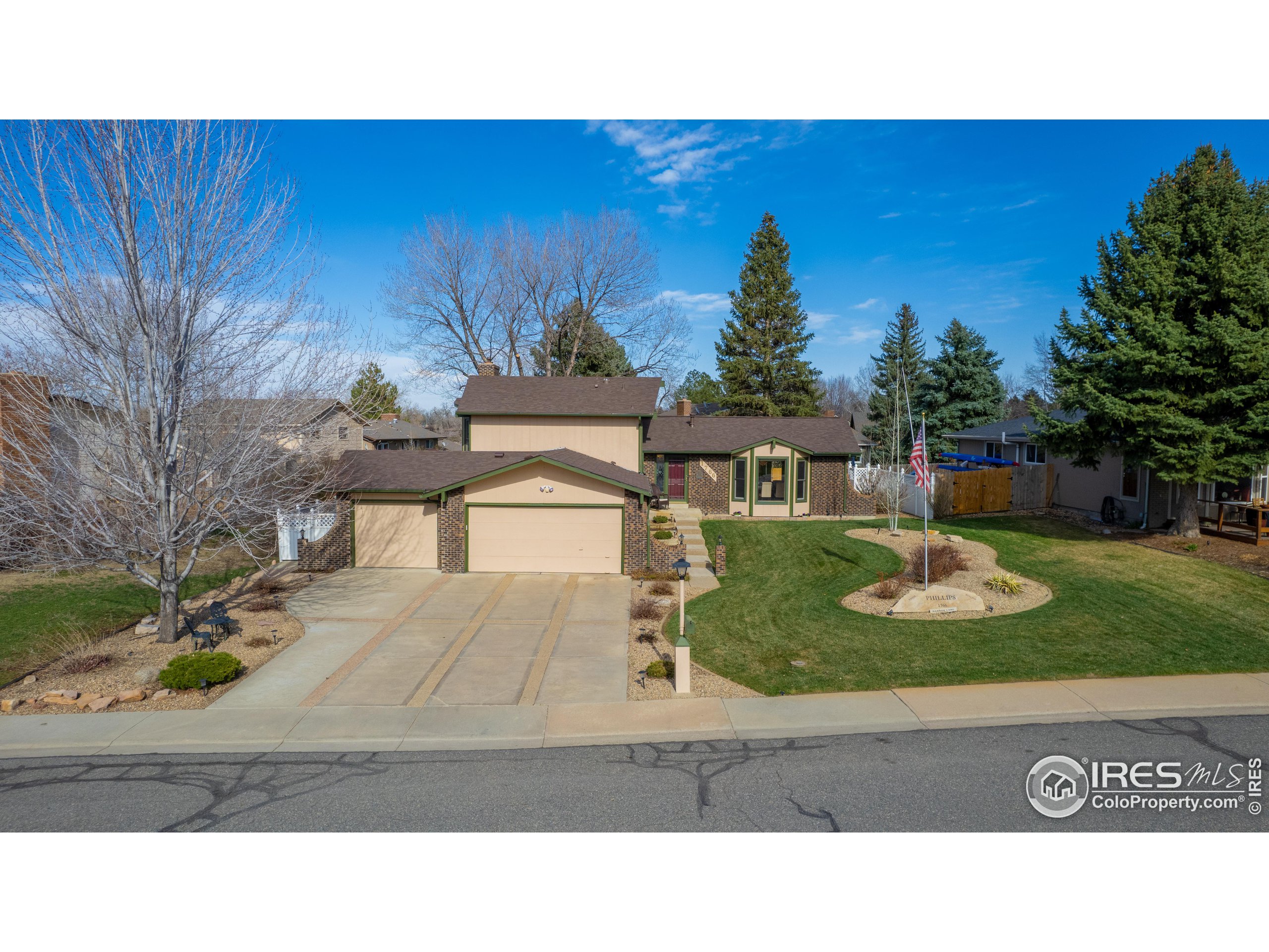 1766 Harbor Ln