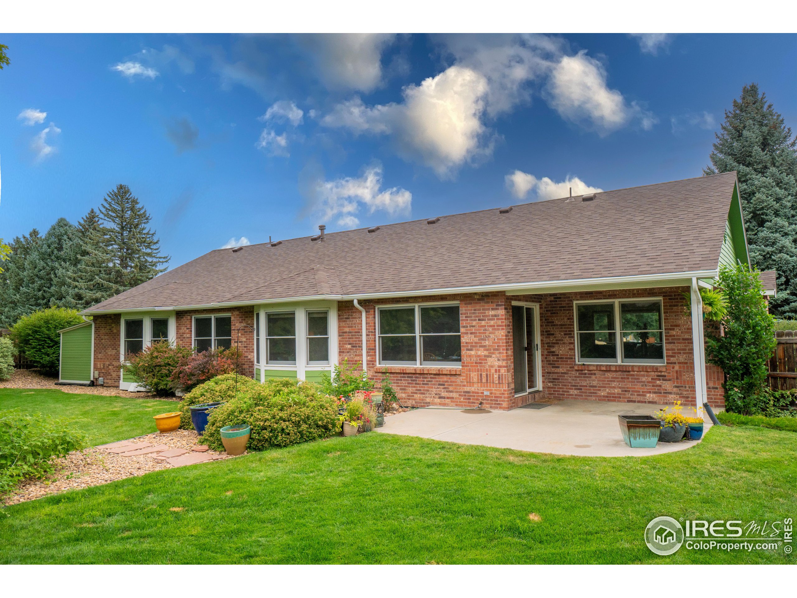 8031 Fox Hill Dr