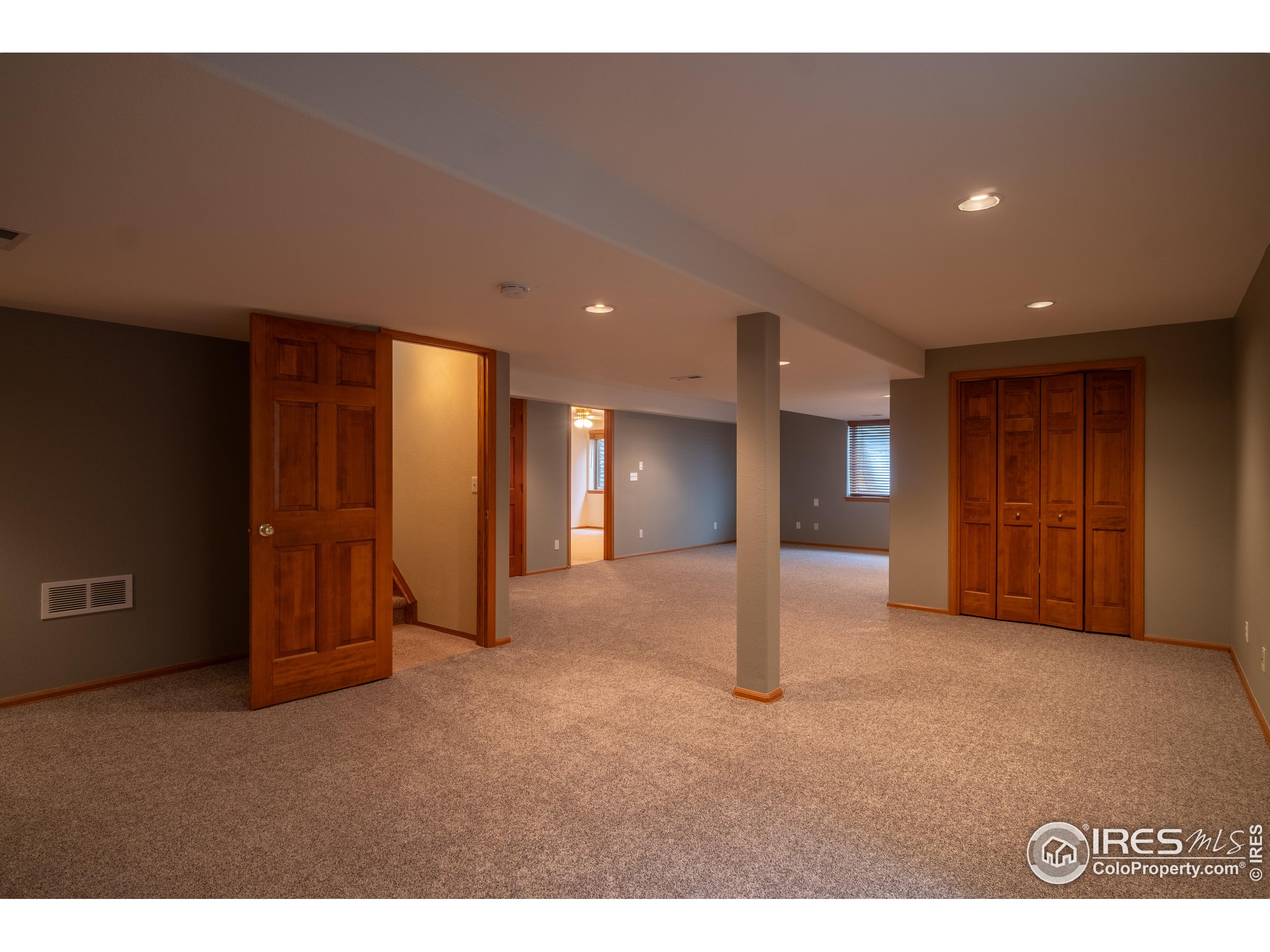 8031 Fox Hill Dr