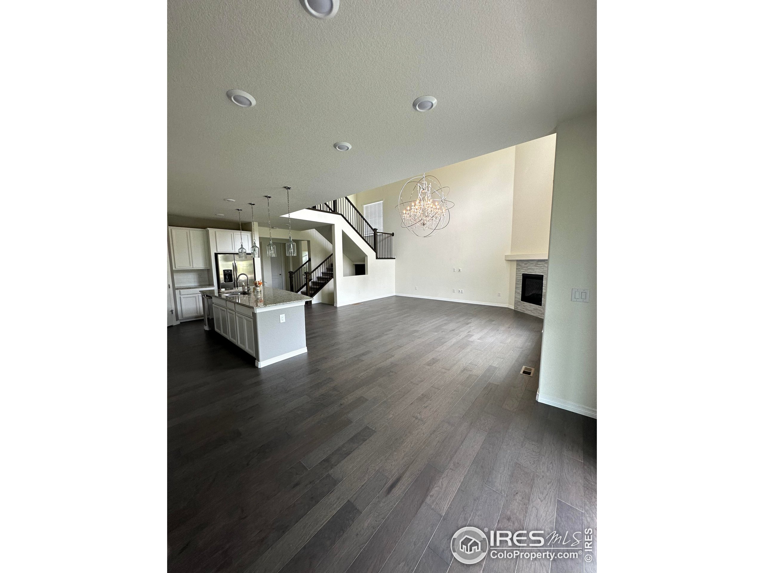 2411 Provenance St