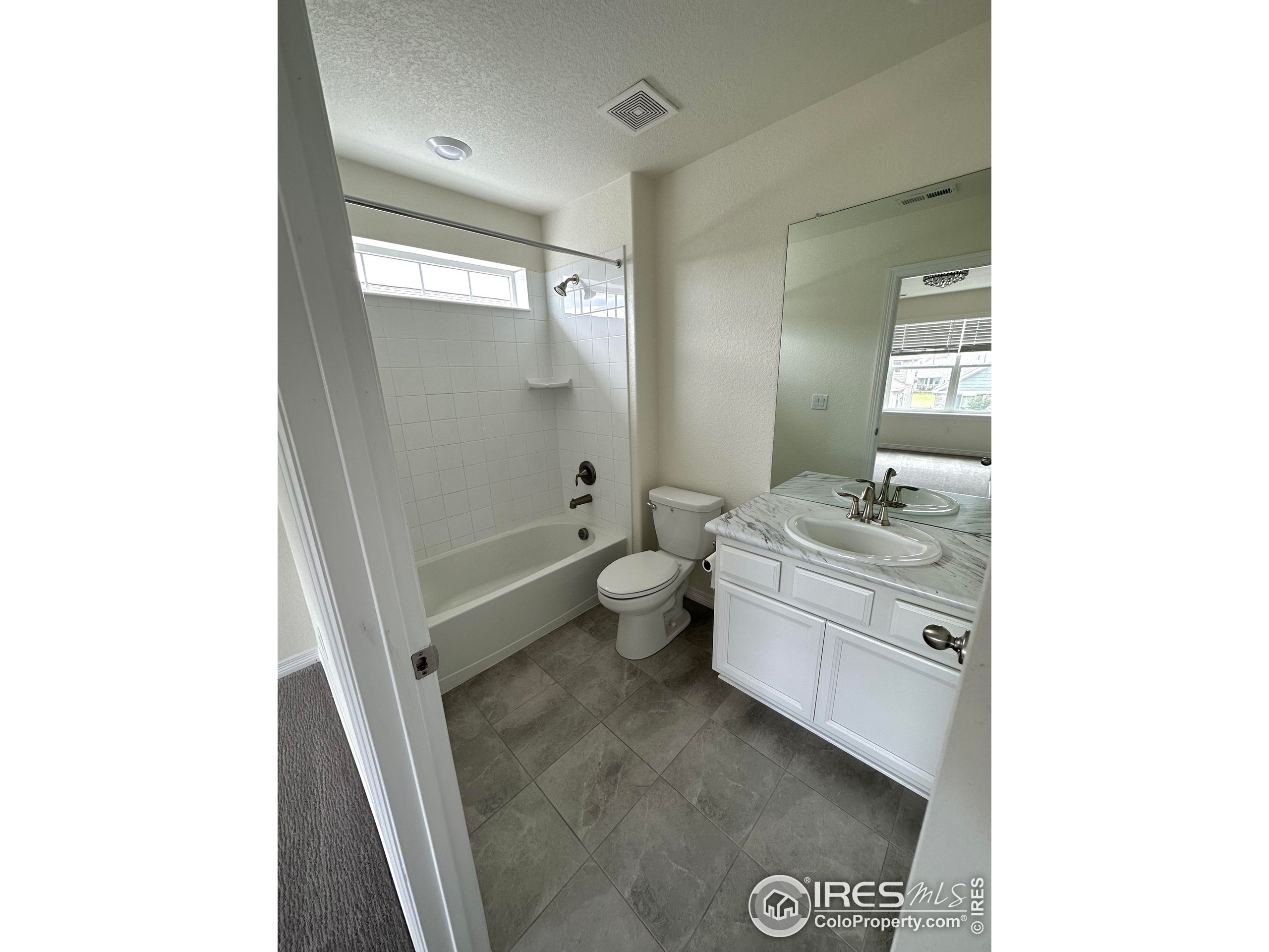 2411 Provenance St