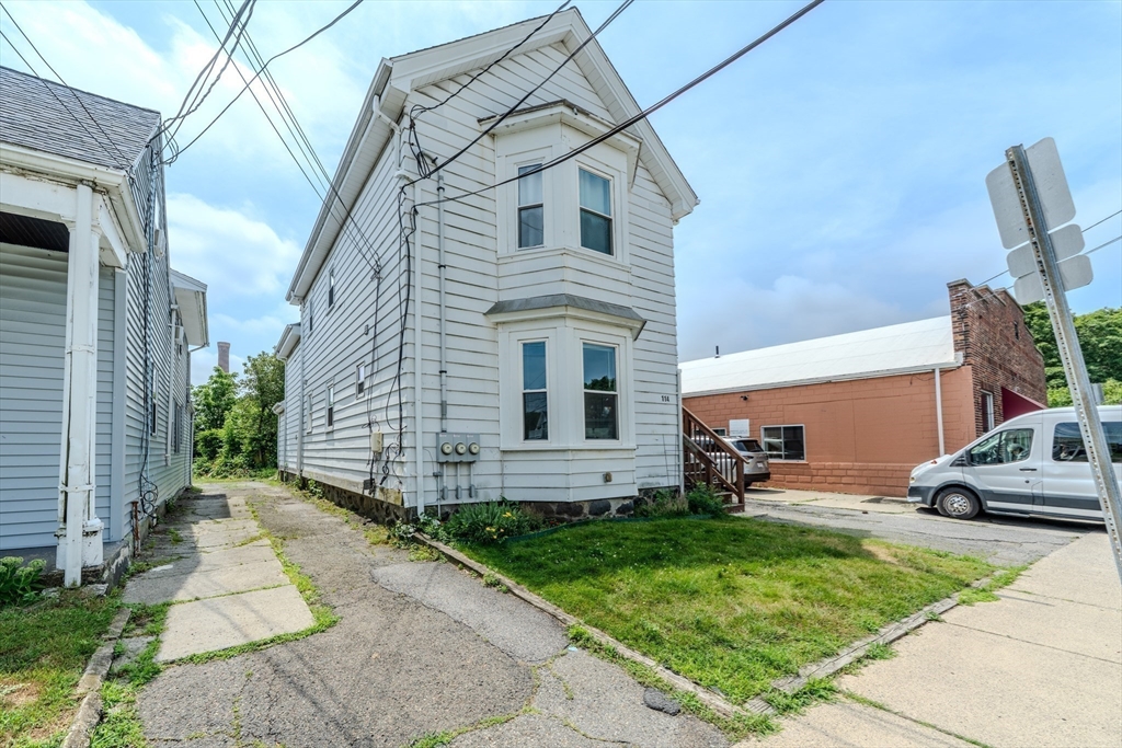 114 Central St # 1