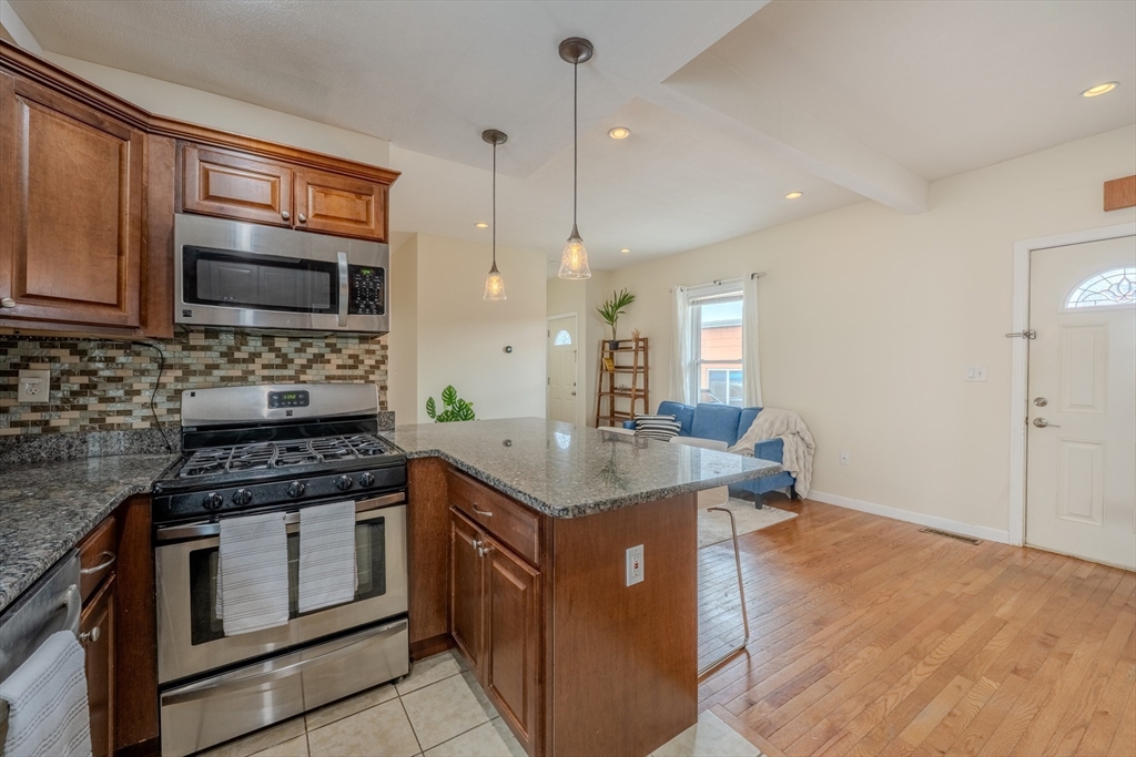 114 Central St # 1