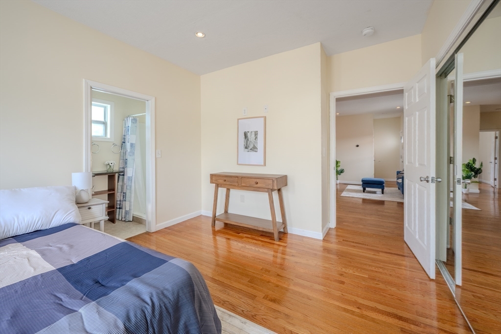 114 Central St # 1