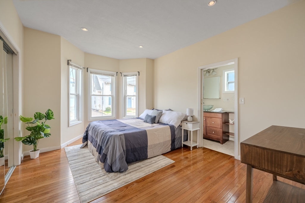 114 Central St # 1