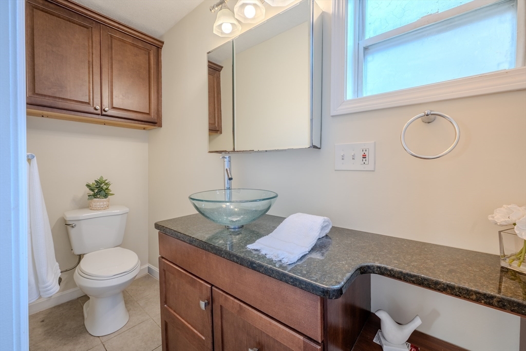 114 Central St # 1